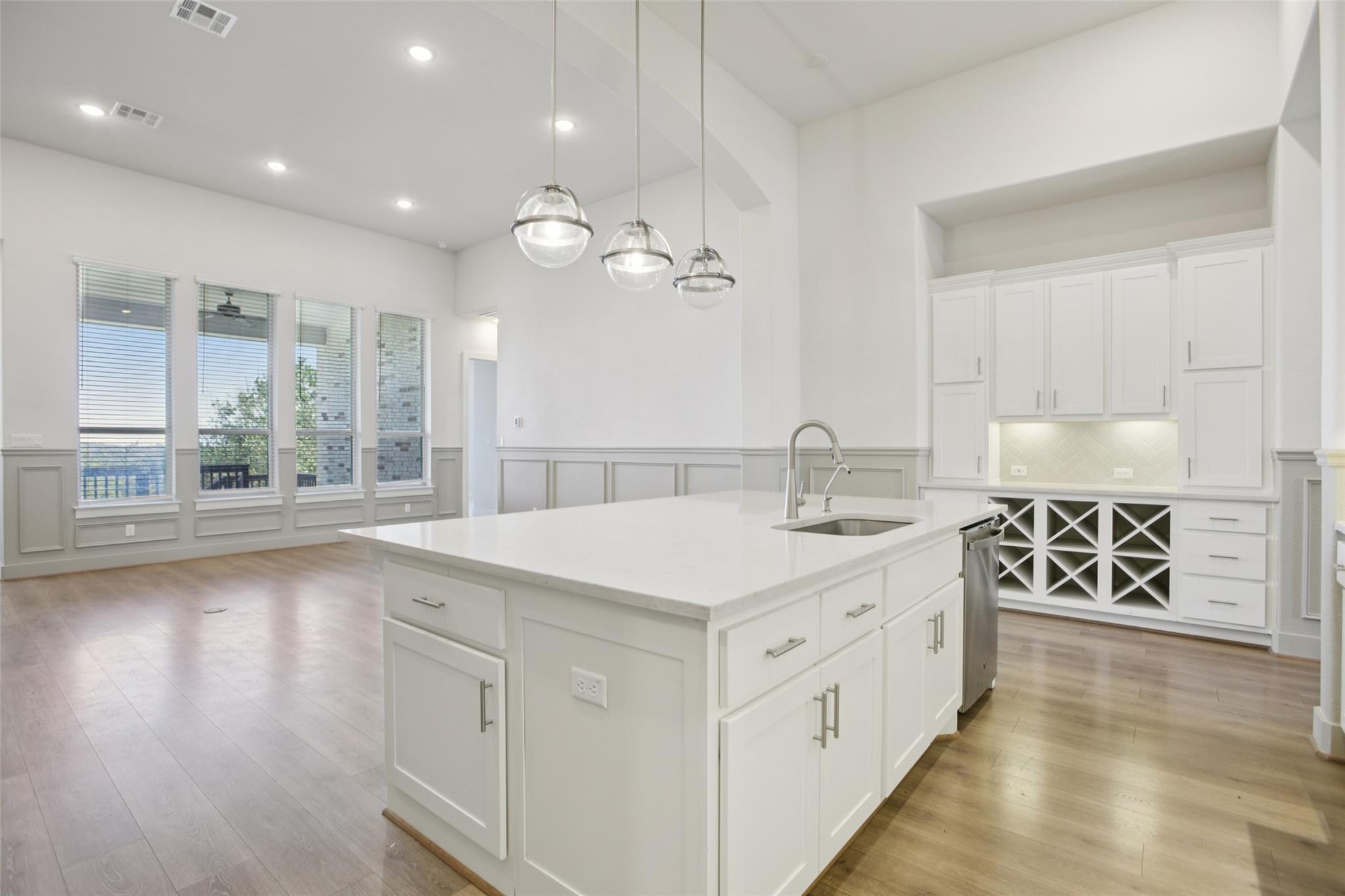 517 Copper Sage Dr, San Marcos, TX 78666