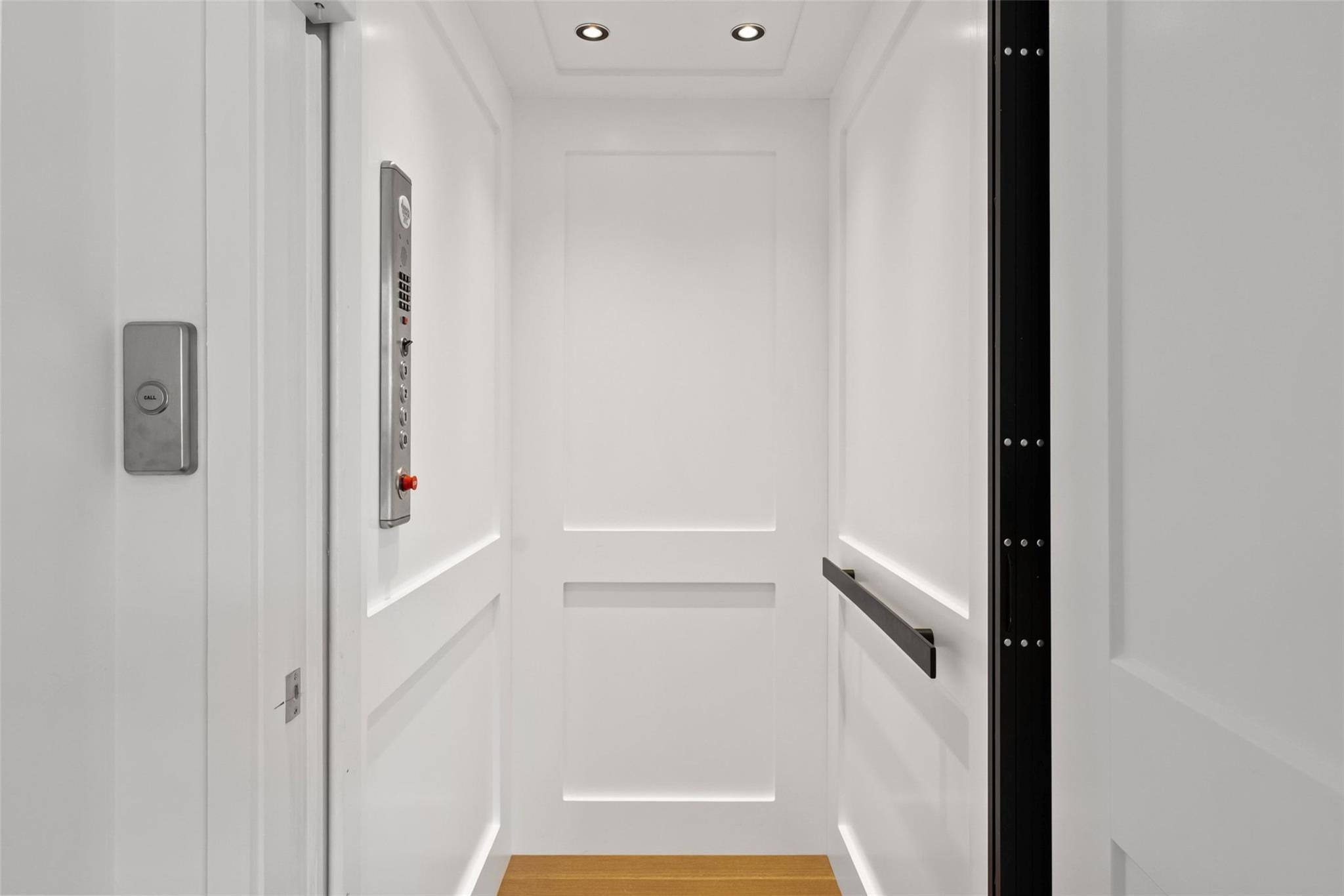 700 Ariana Ct, Austin, TX 78746