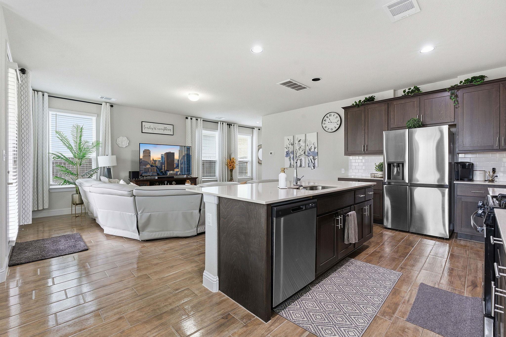 152 Riverhill Dr, Georgetown, TX 78628