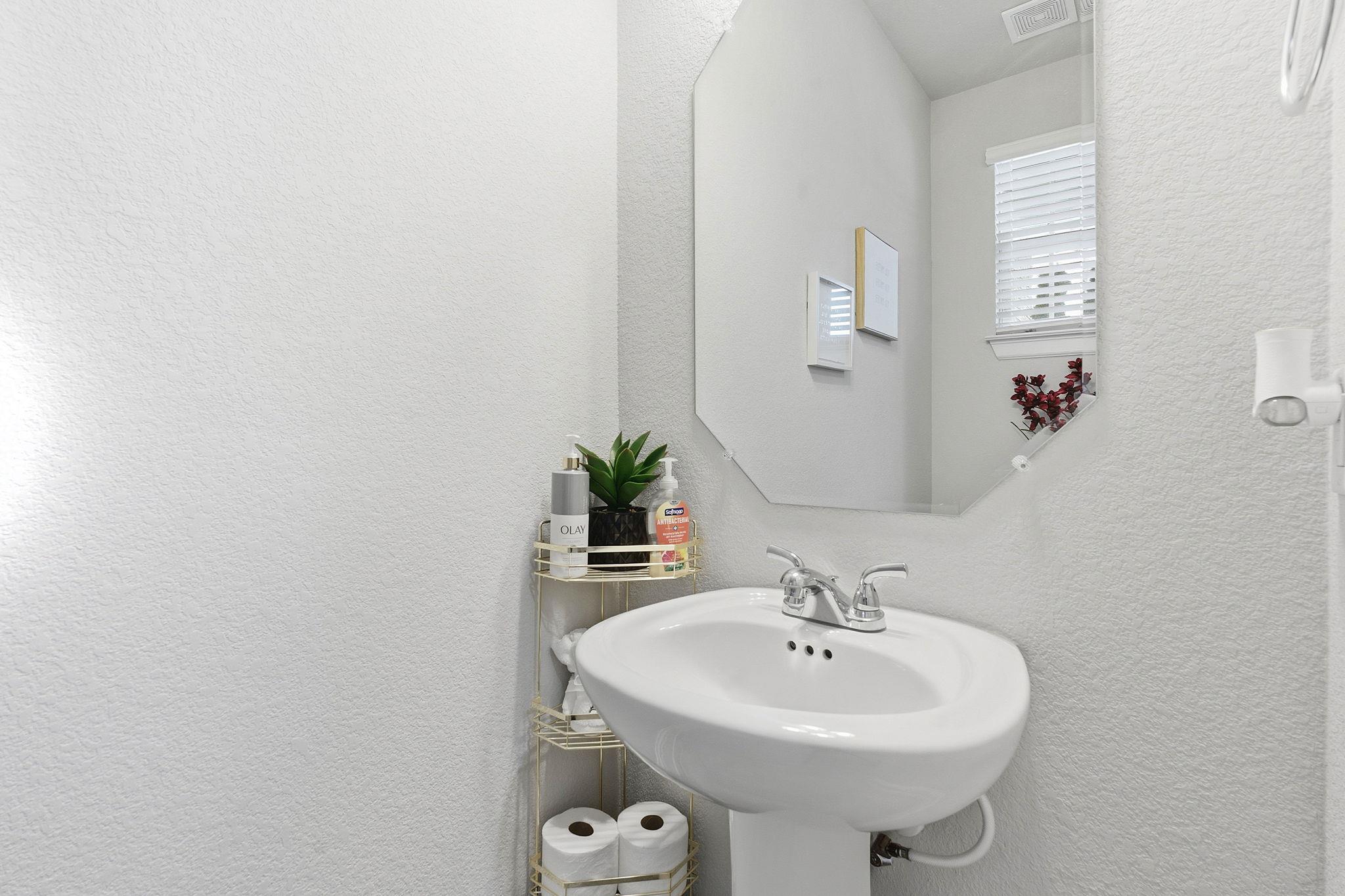 152 Riverhill Dr, Georgetown, TX 78628