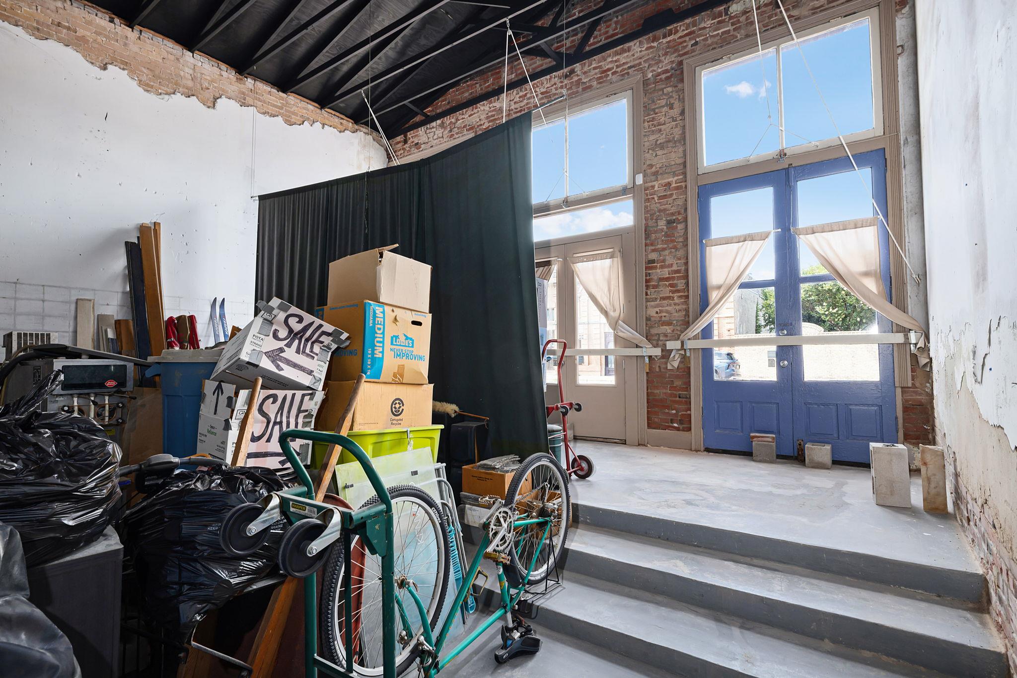 207 E Clark St, Bartlett, TX 76511