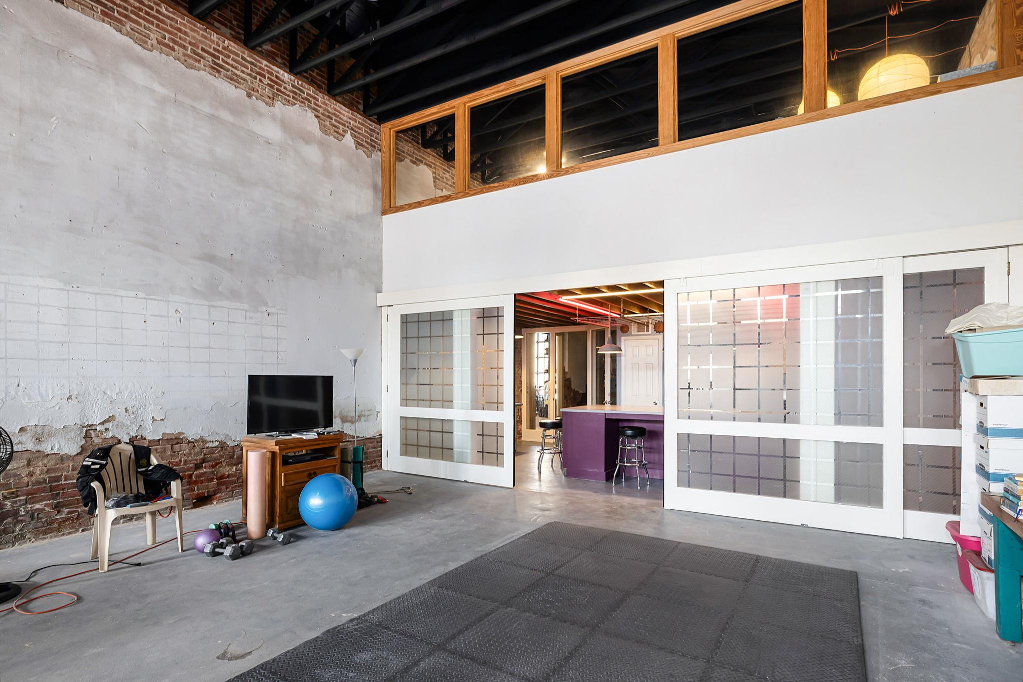 207 E Clark St, Bartlett, TX 76511