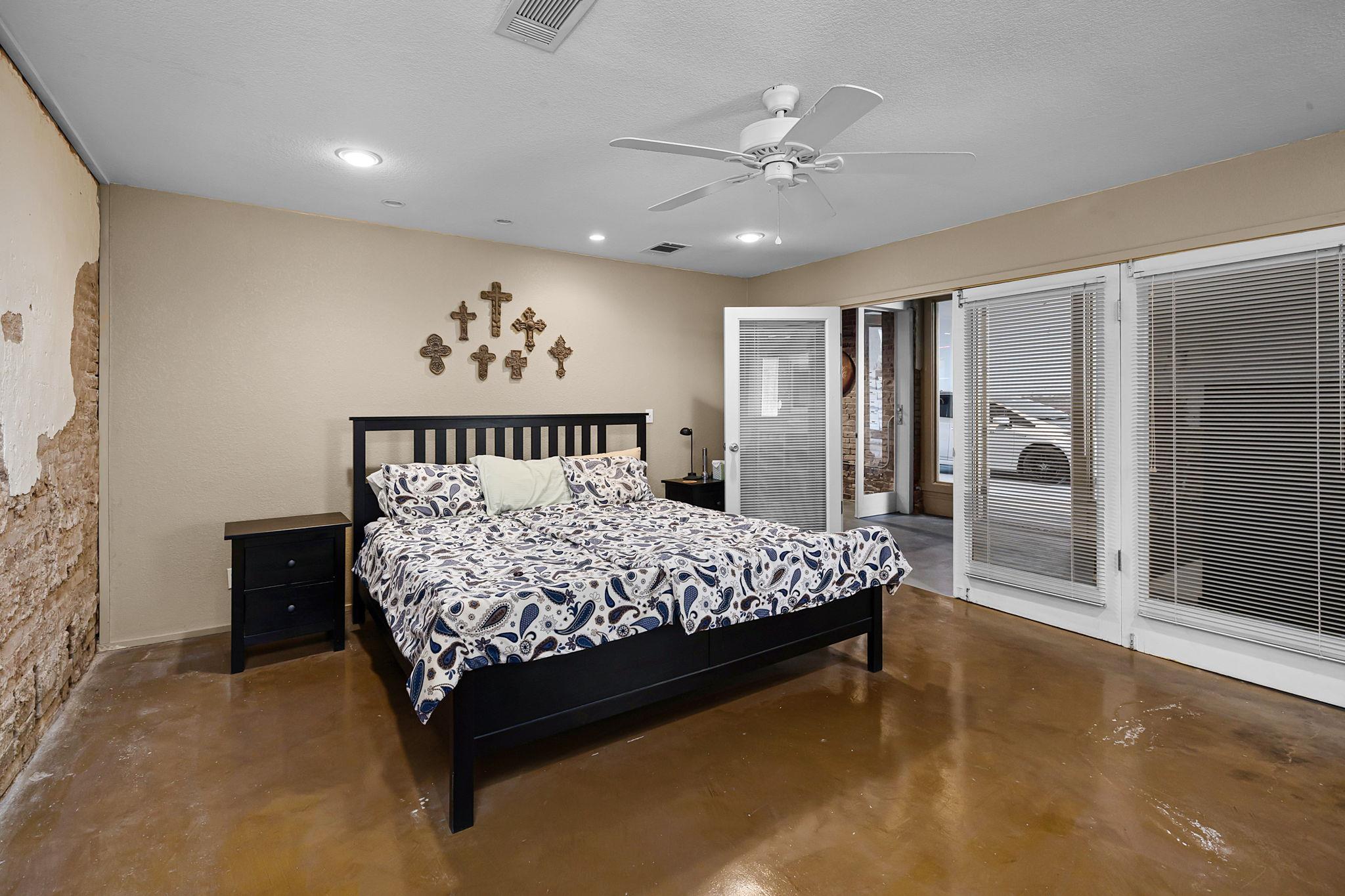 207 E Clark St, Bartlett, TX 76511