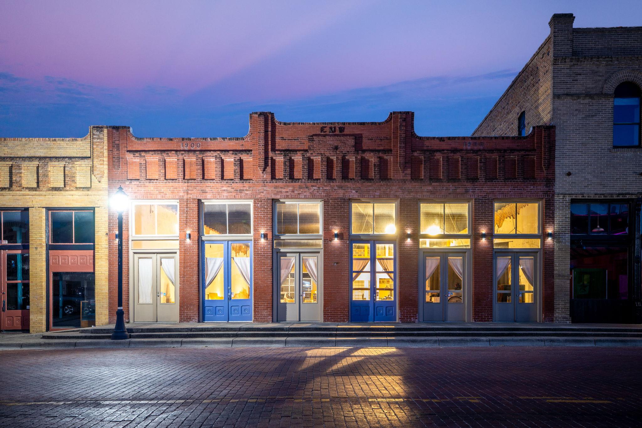 207 E Clark St, Bartlett, TX 76511