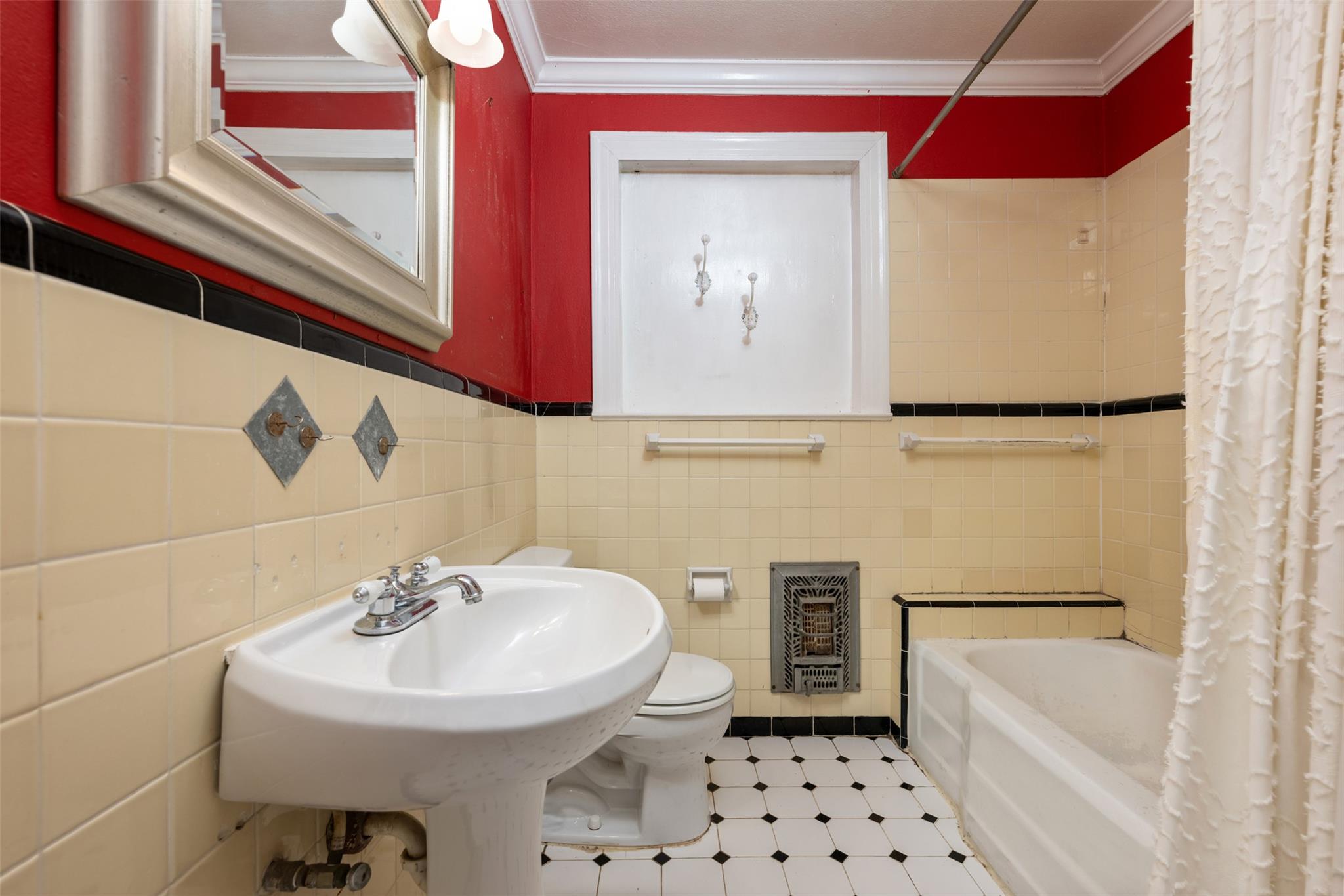 1910 W 33rd St, Austin, TX 78703