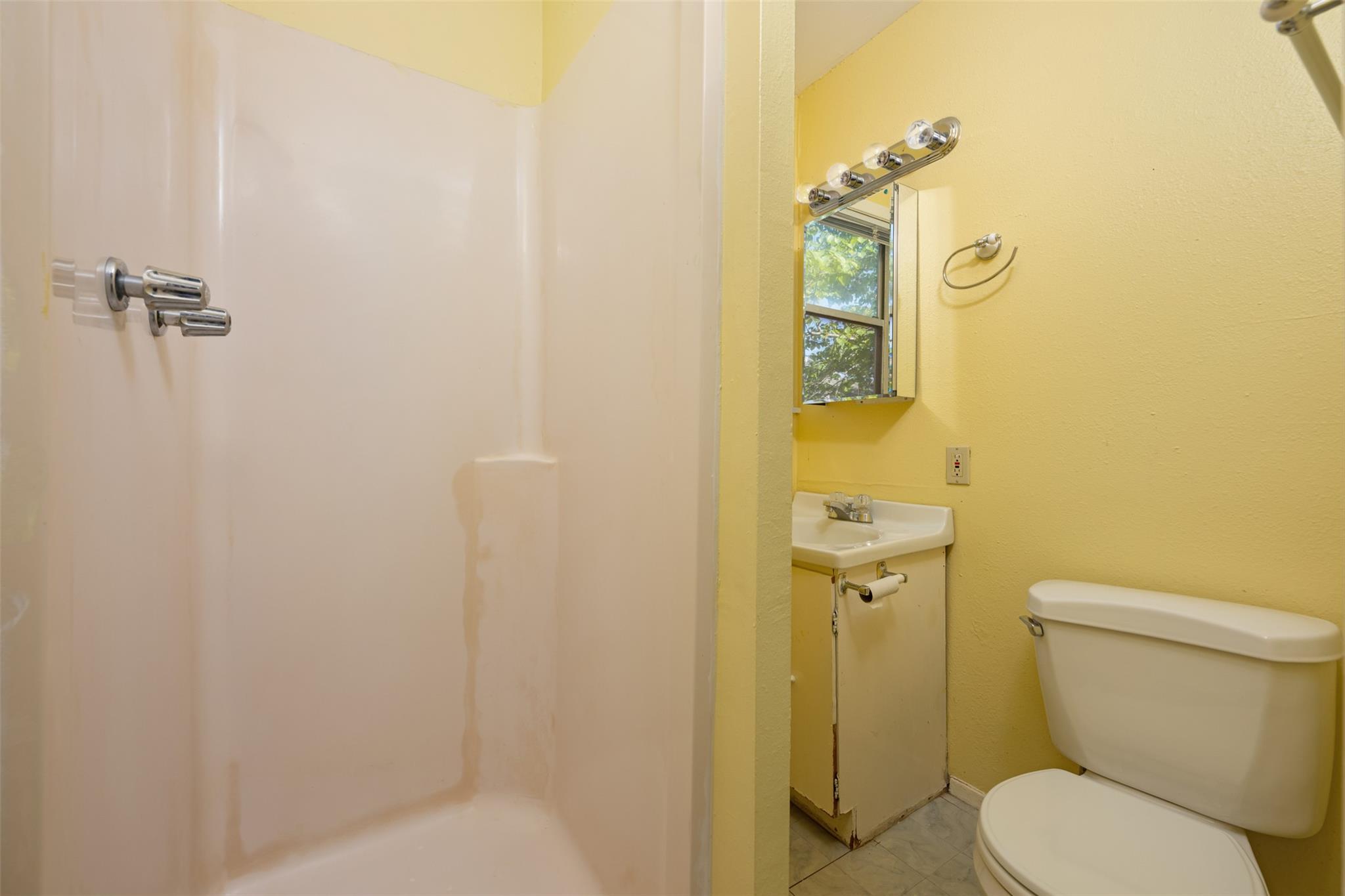 1910 W 33rd St, Austin, TX 78703