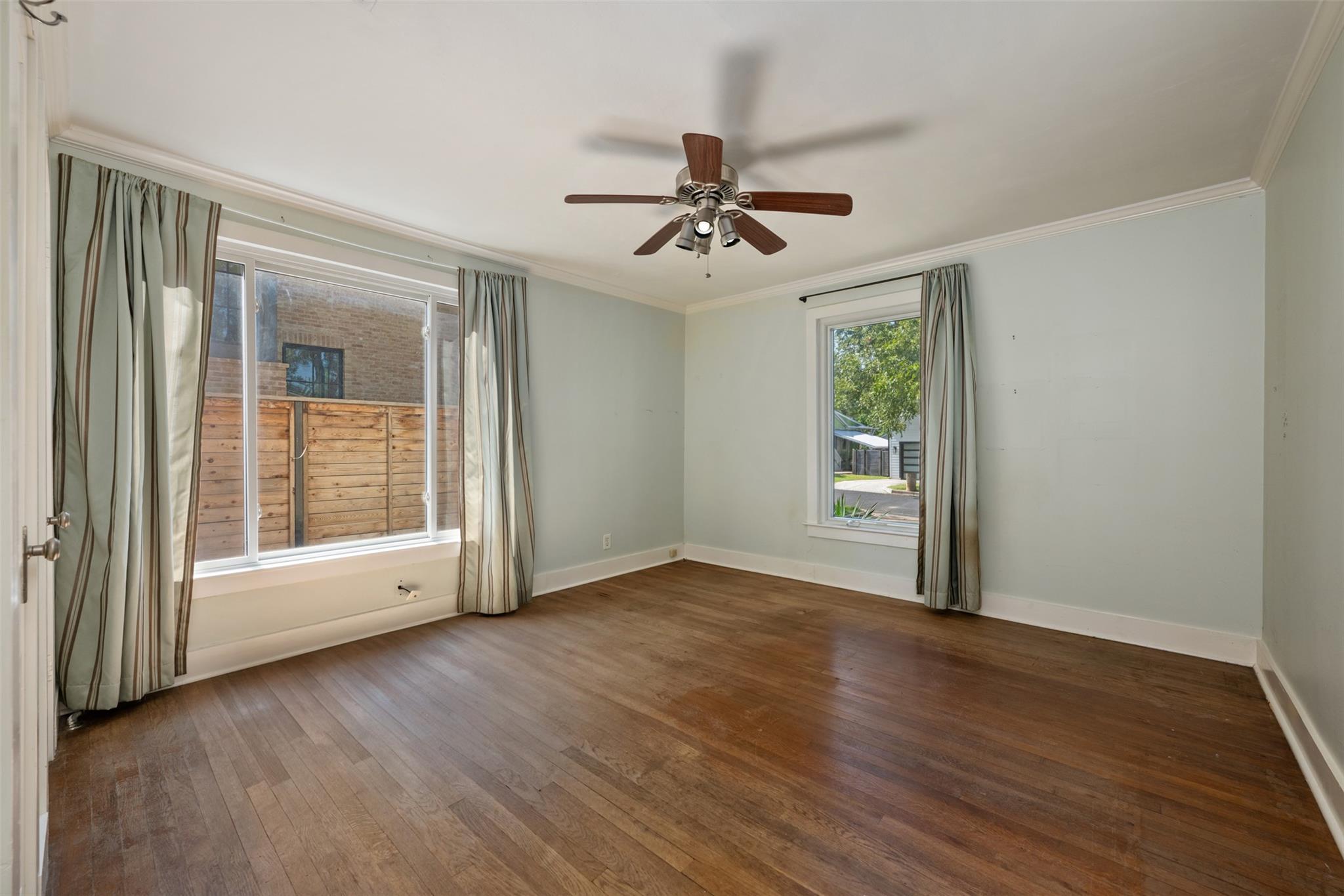 1910 W 33rd St, Austin, TX 78703