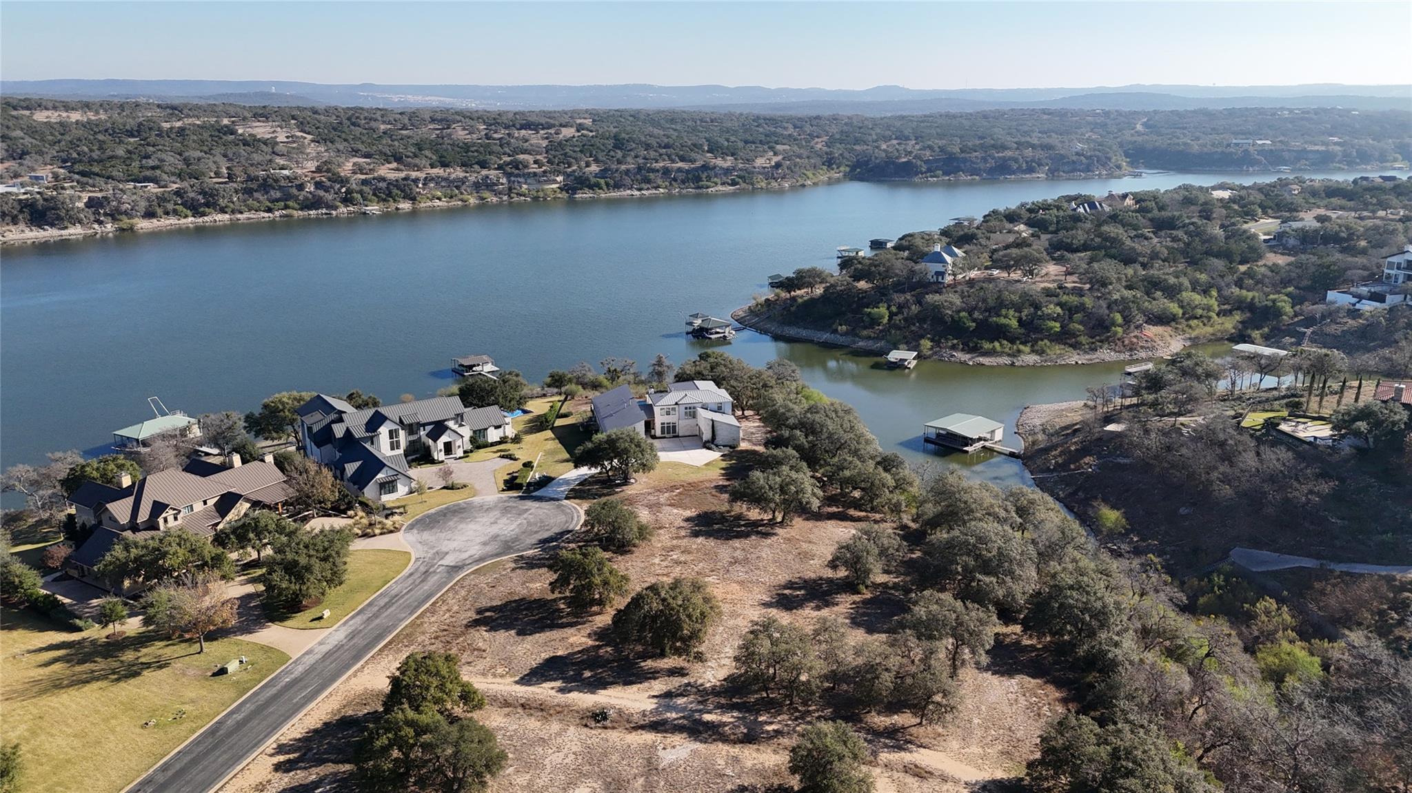 3517 Kahala Sunset Dr, Spicewood, TX 78669