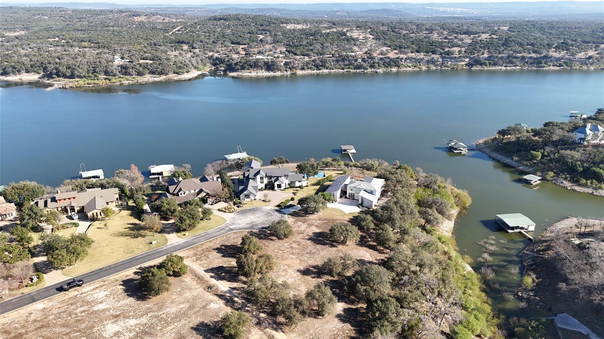 3517 Kahala Sunset Dr, Spicewood, TX 78669