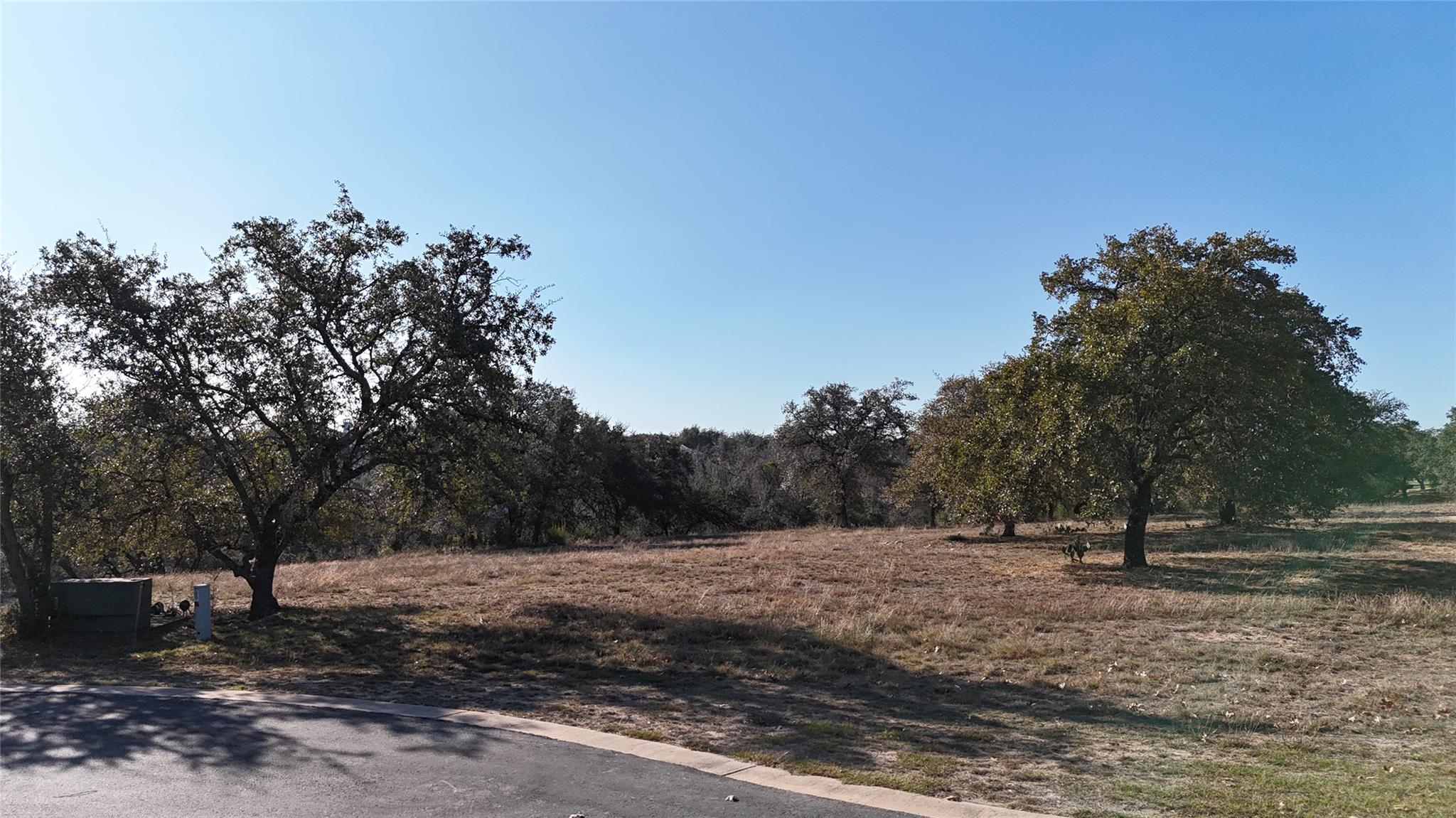 3517 Kahala Sunset Dr, Spicewood, TX 78669