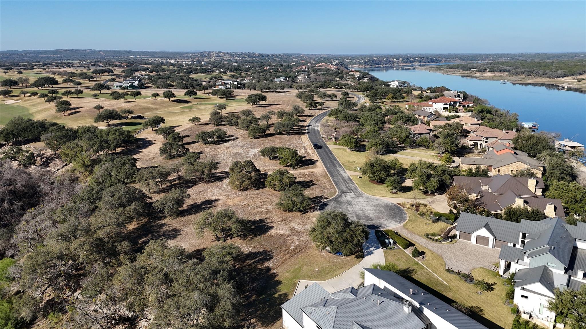 3517 Kahala Sunset Dr, Spicewood, TX 78669