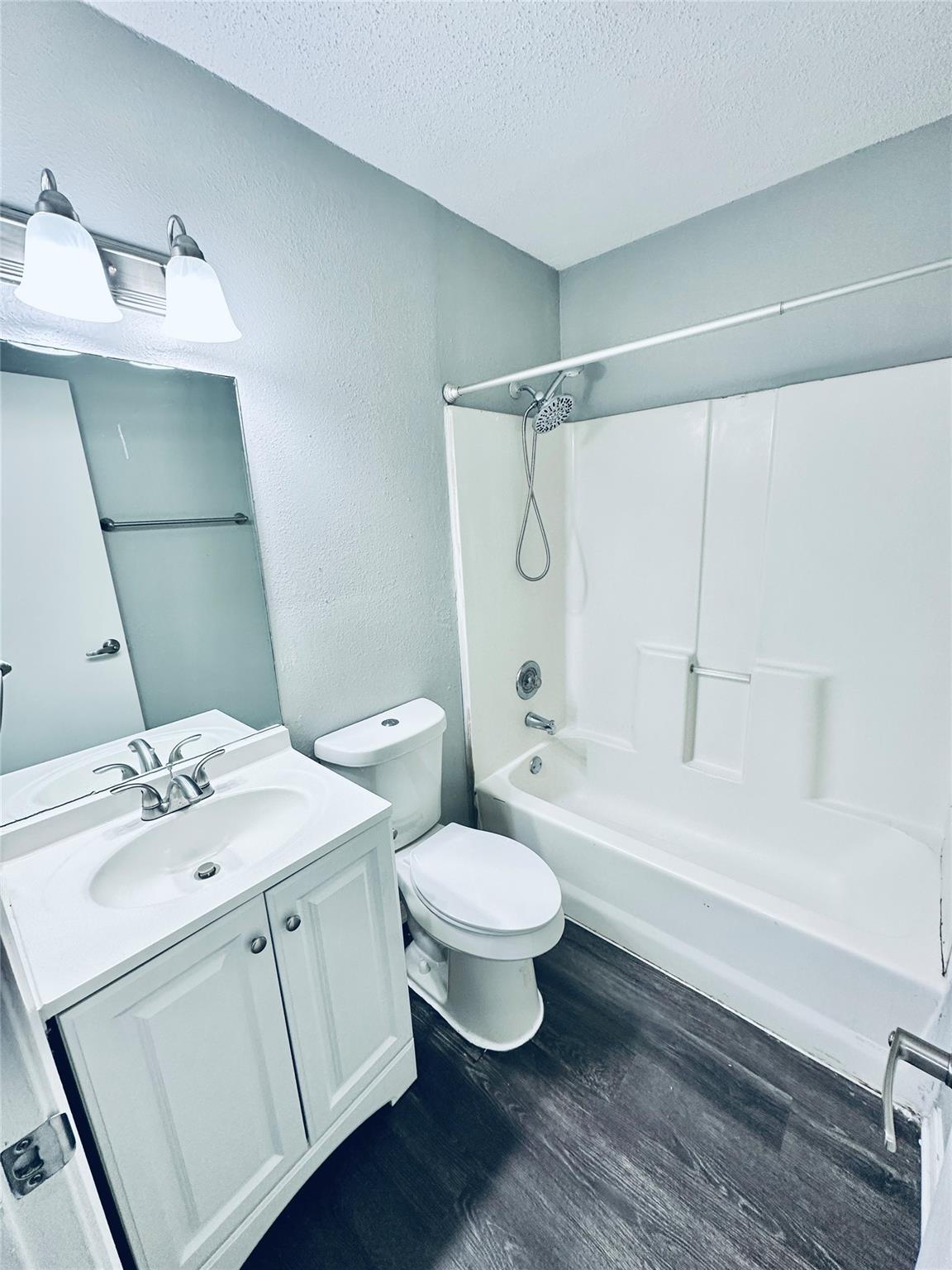 5507 Rose Hill Cir # B, Austin, TX 78745