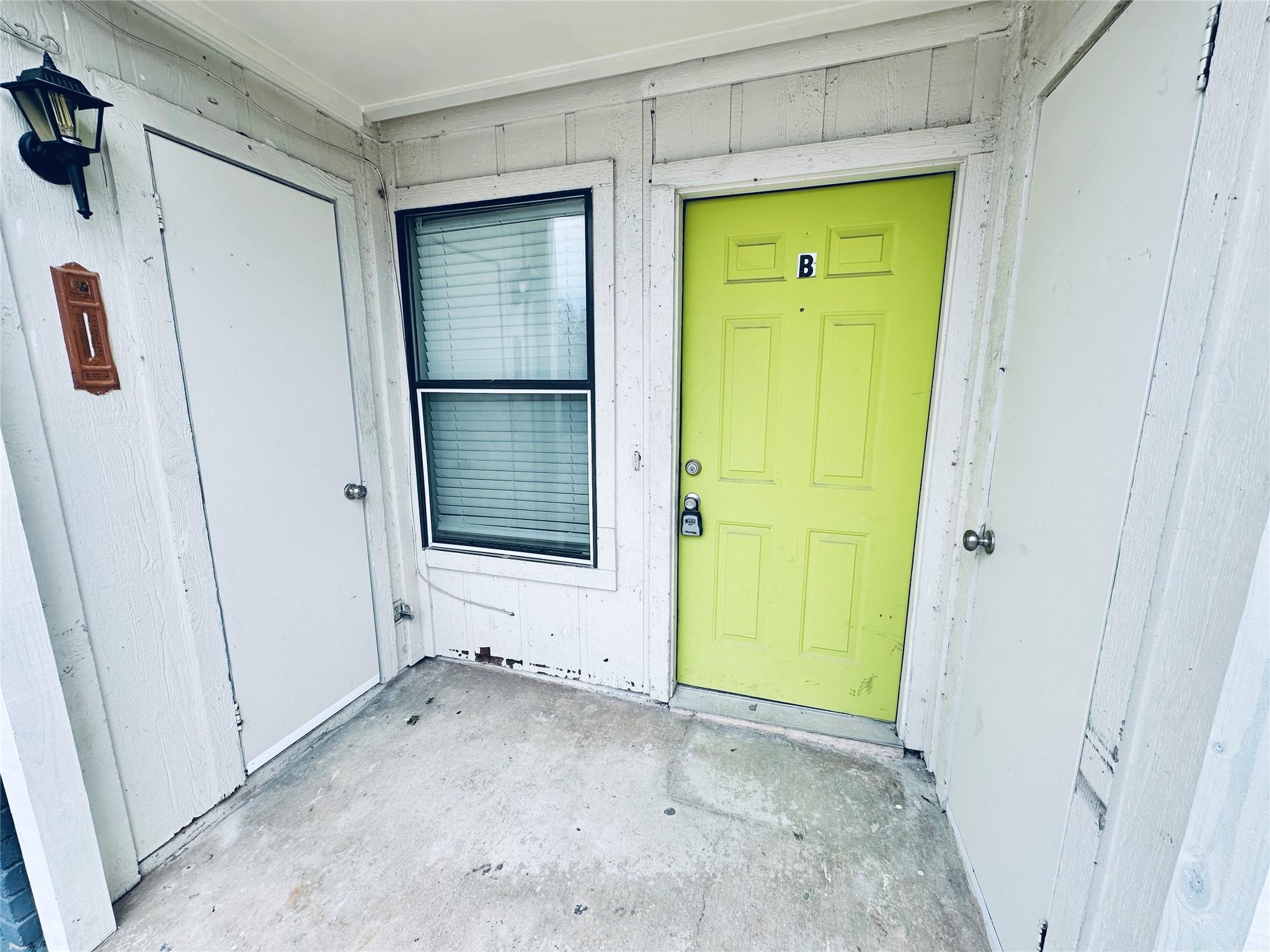 5507 Rose Hill Cir # B, Austin, TX 78745