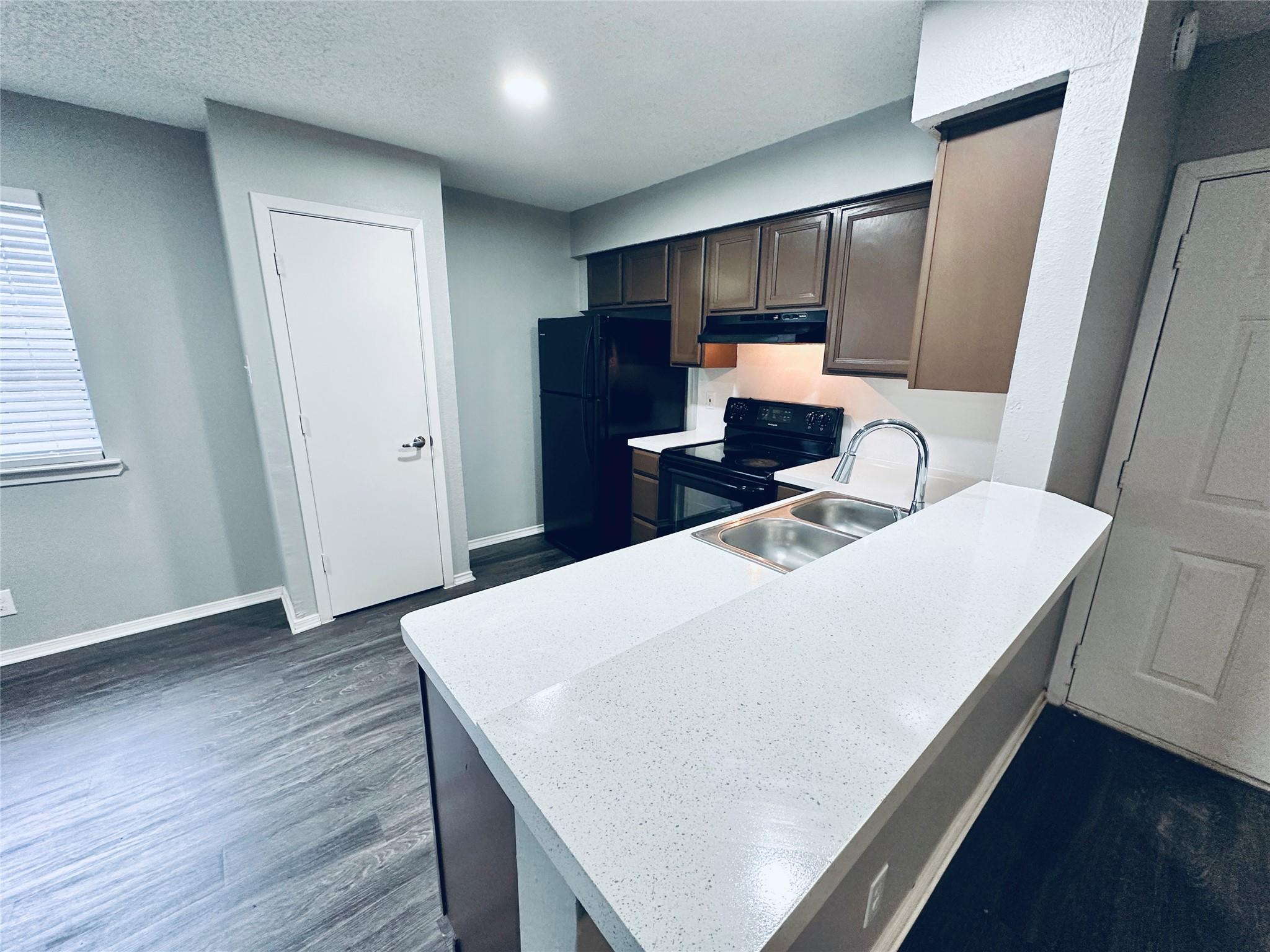 5507 Rose Hill Cir # B, Austin, TX 78745