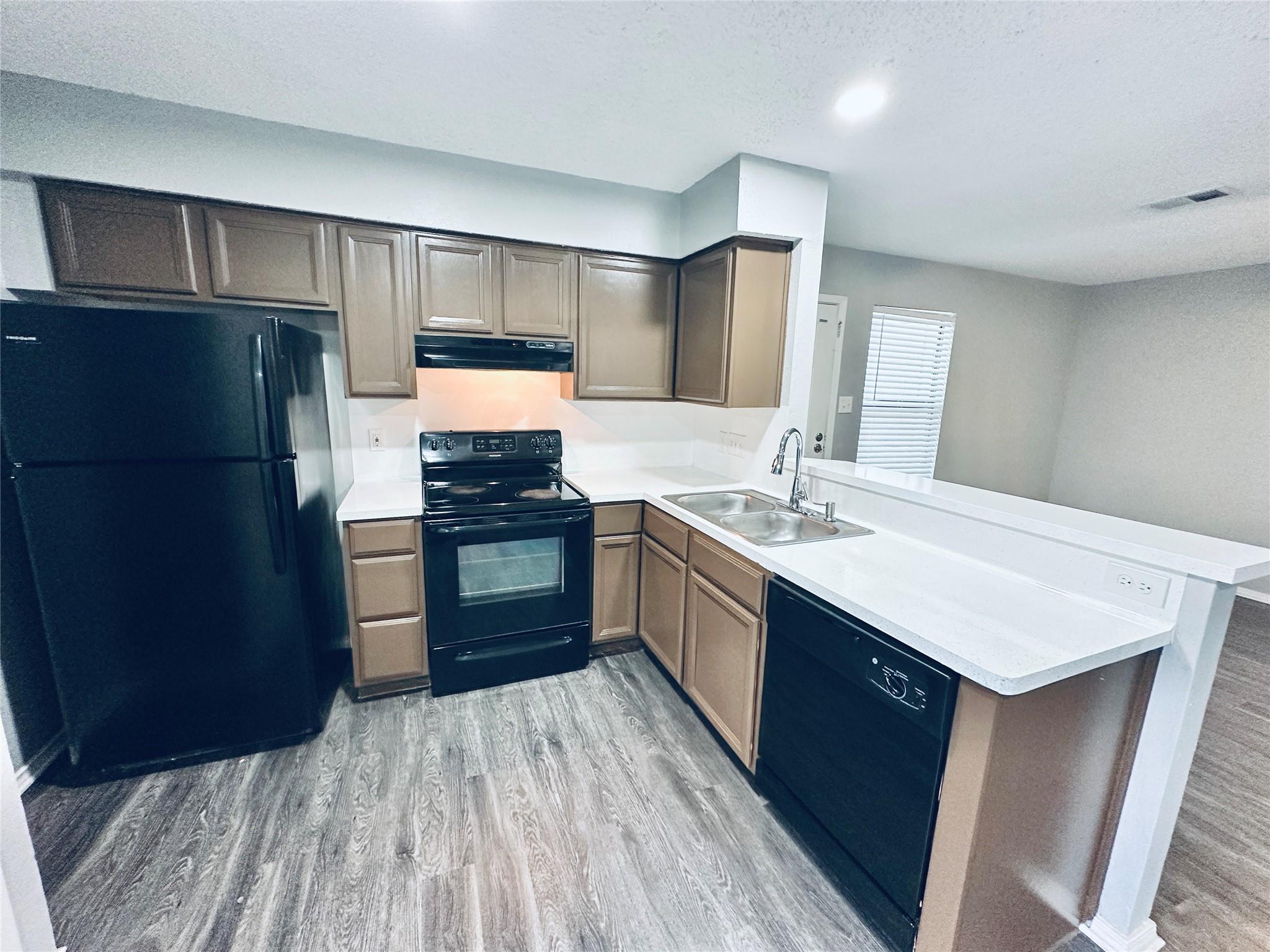 5507 Rose Hill Cir # B, Austin, TX 78745