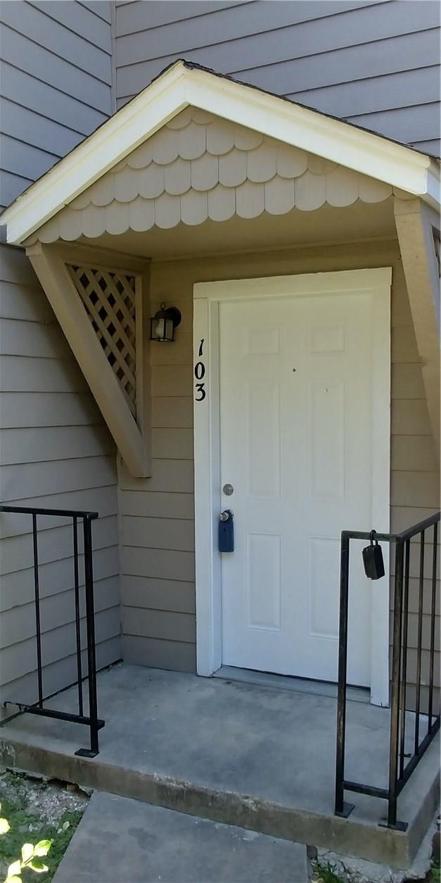 5616 Emerald Forest Dr # 103, Austin, TX 78745