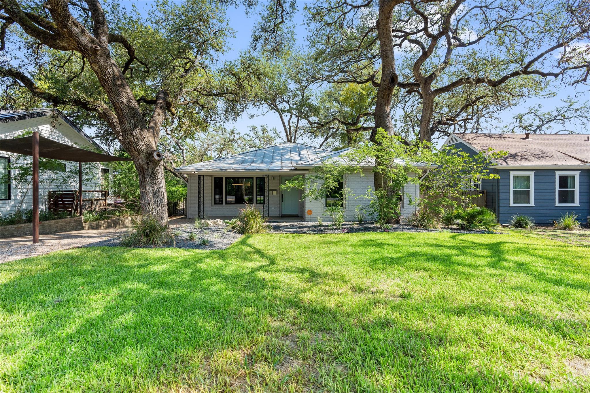 2202 Montclaire St, Austin, TX 78704