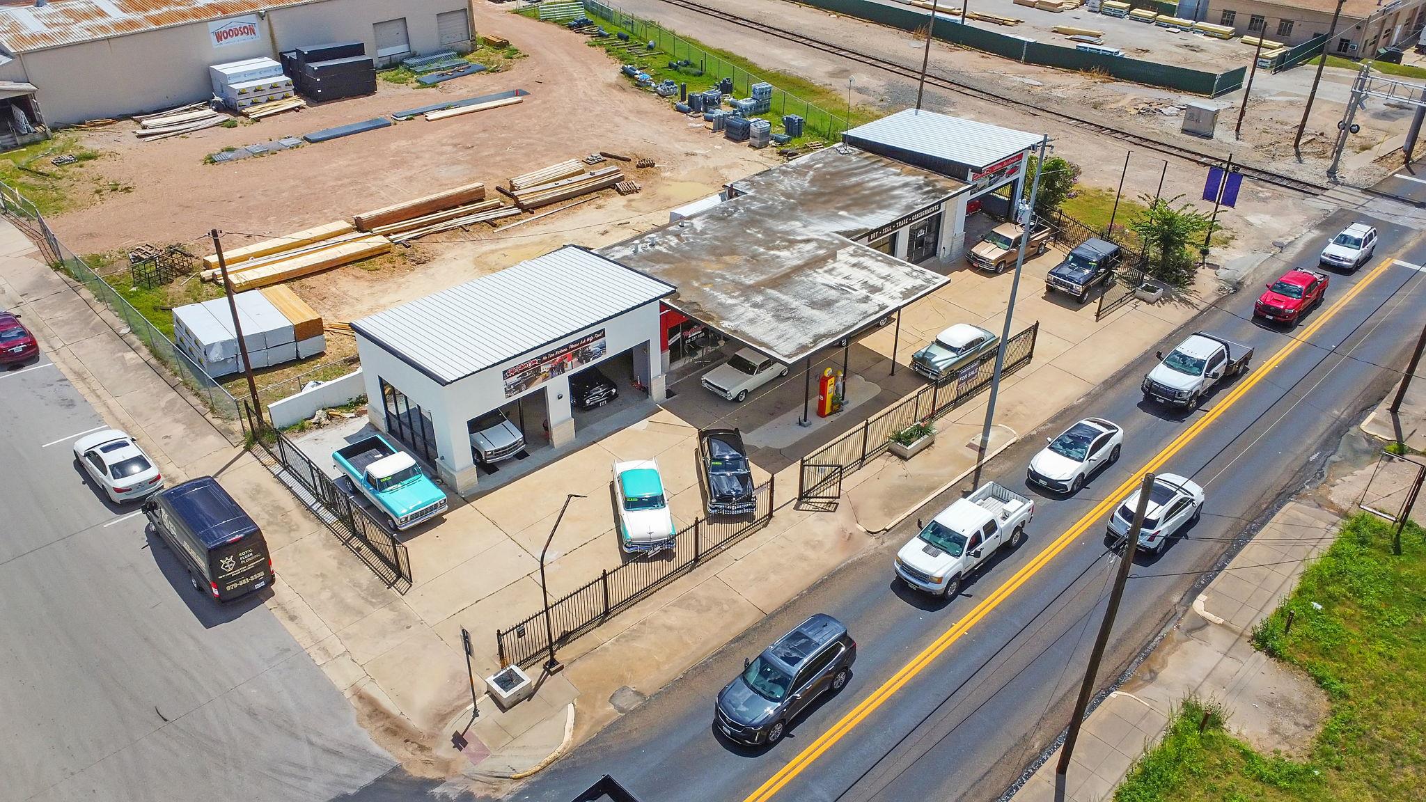 301 S Market St, Brenham, TX 77833