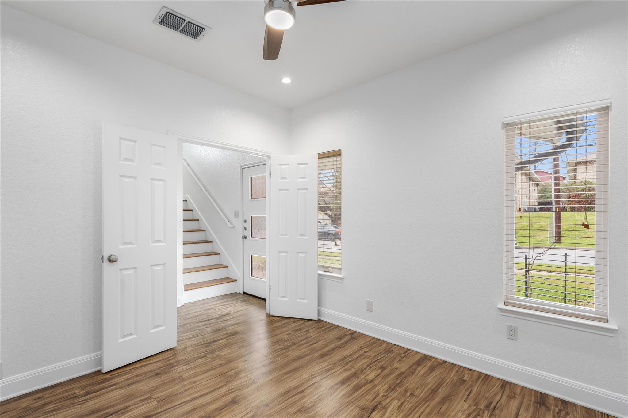 201 E 35th St # B, Austin, TX 78705