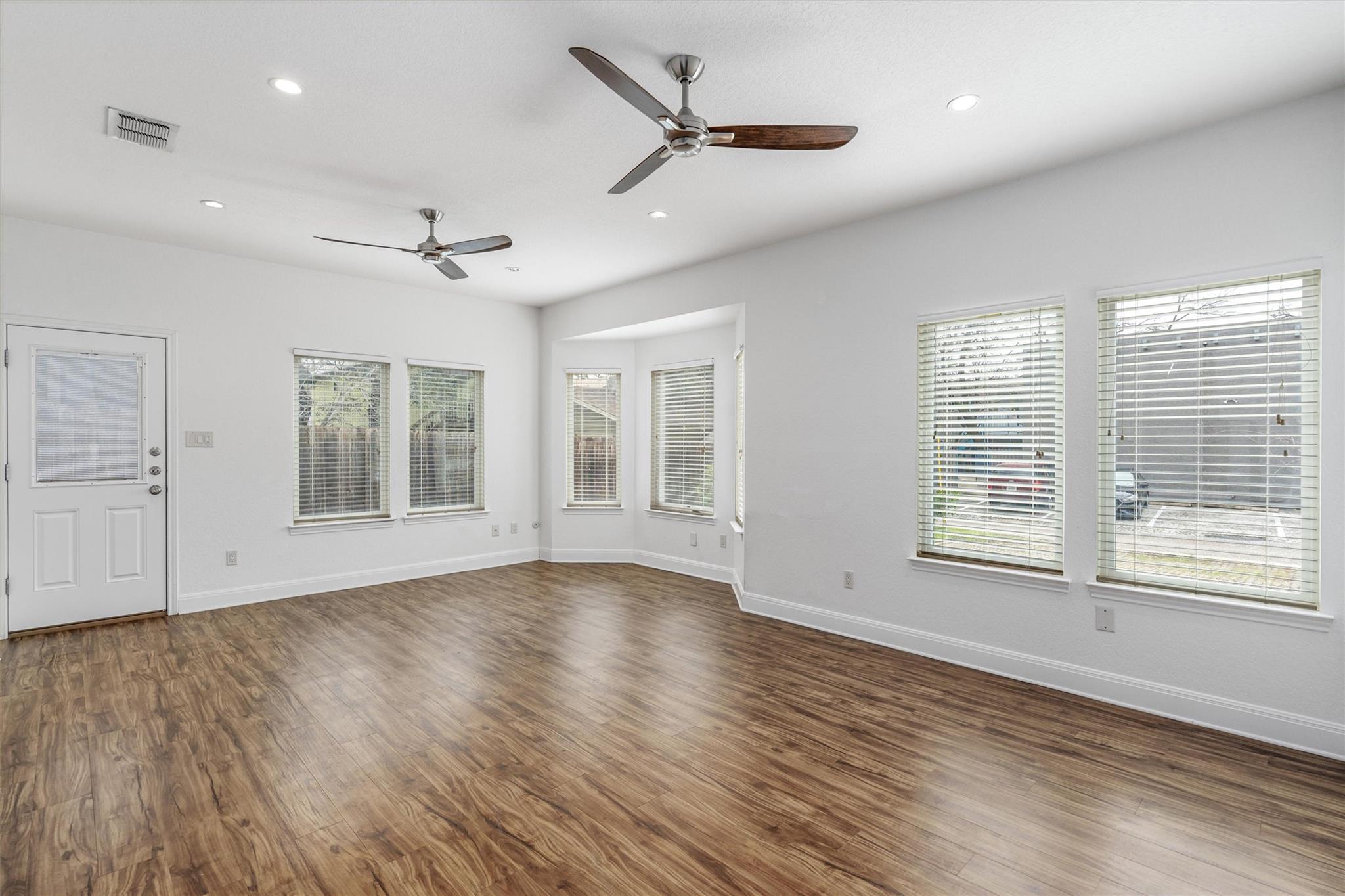 201 E 35th St # B, Austin, TX 78705