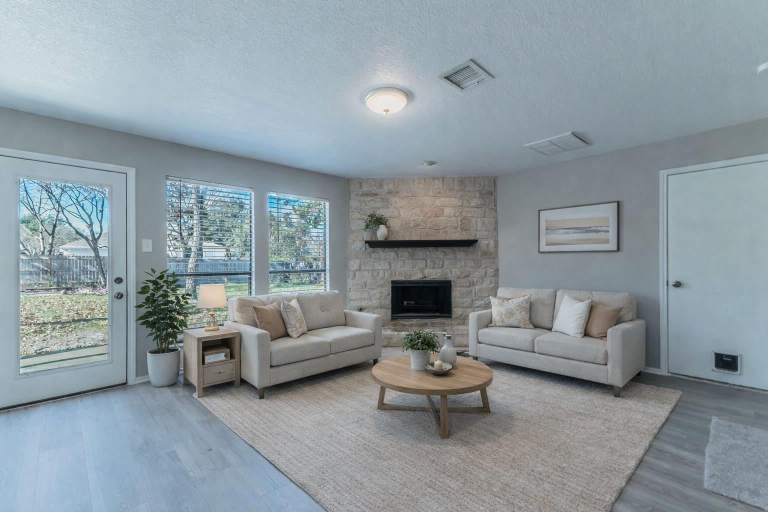 1807 Parkwood Dr, Leander, TX 78641