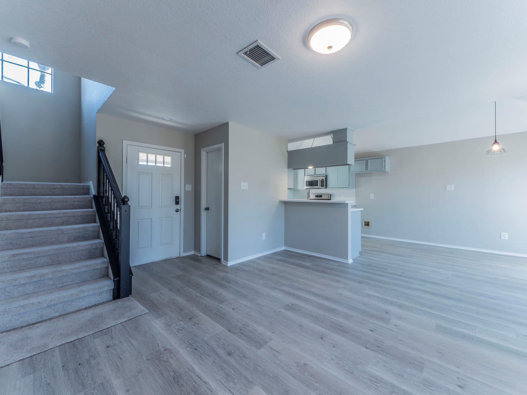 1807 Parkwood Dr, Leander, TX 78641