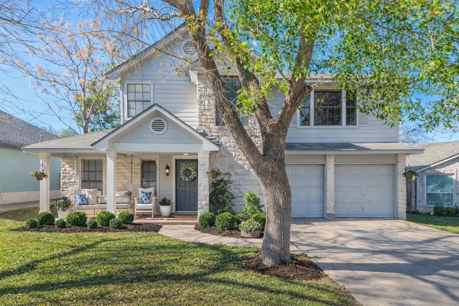 1807 Parkwood Dr, Leander, TX 78641