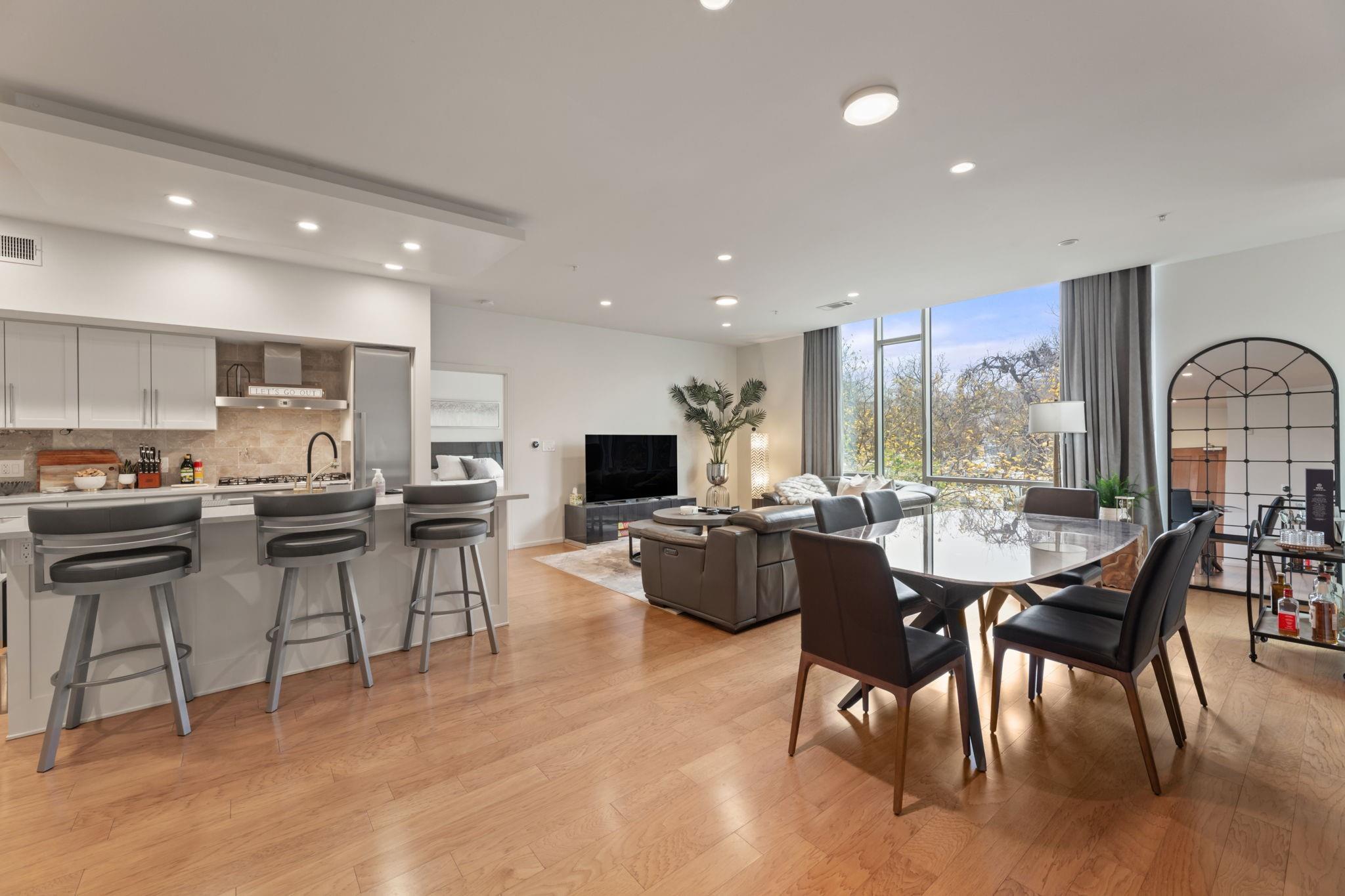 1600 Barton Springs Rd # 4204, Austin, TX 78704