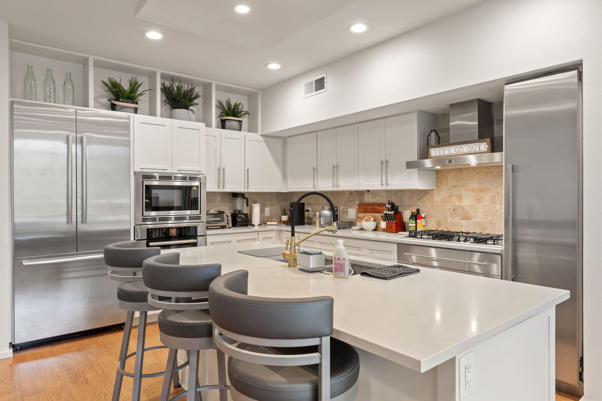 1600 Barton Springs Rd # 4204, Austin, TX 78704