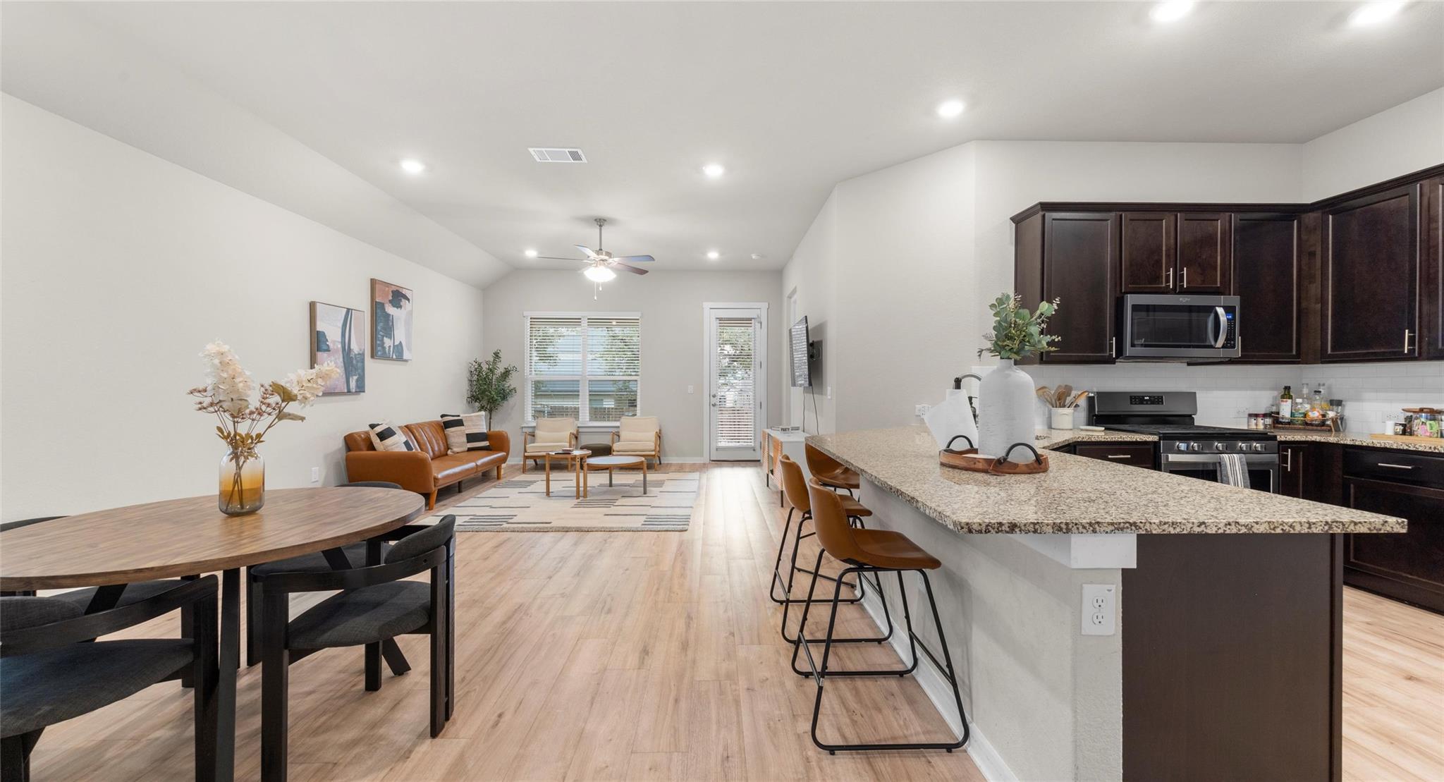 2416 Bear Cub Bnd, Leander, TX 78641