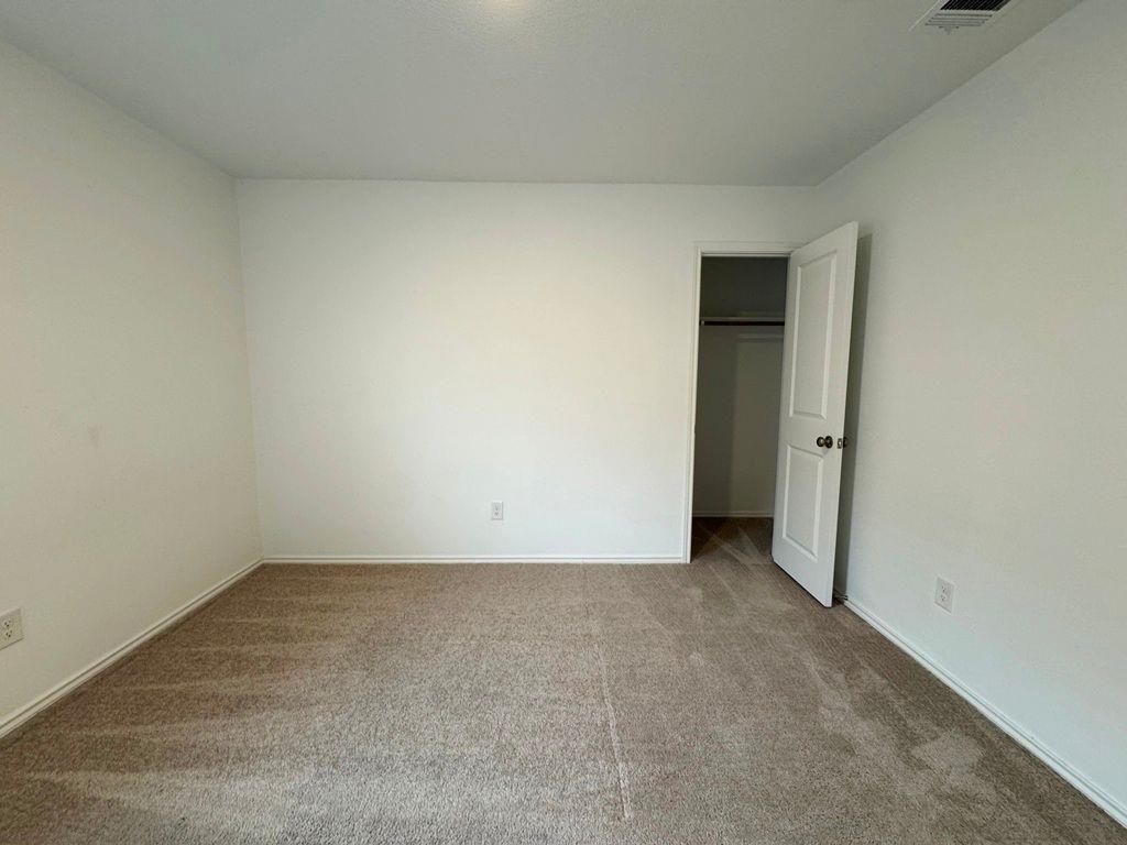 109 Little Sparklers Loop, Hutto, TX 78634