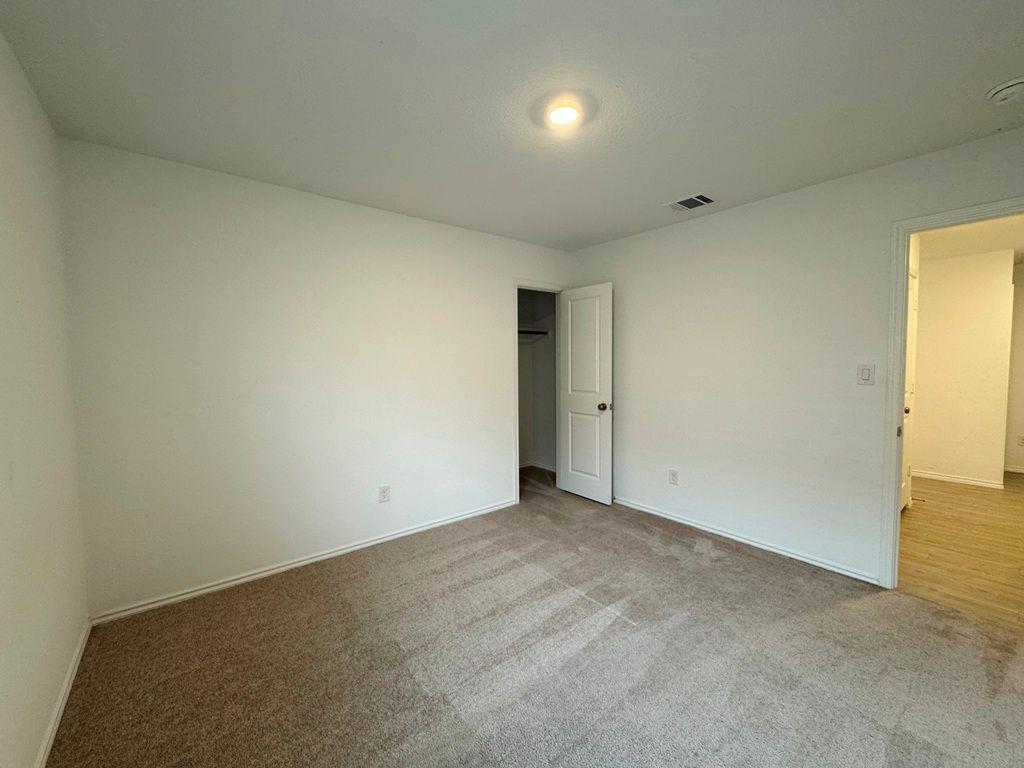 109 Little Sparklers Loop, Hutto, TX 78634