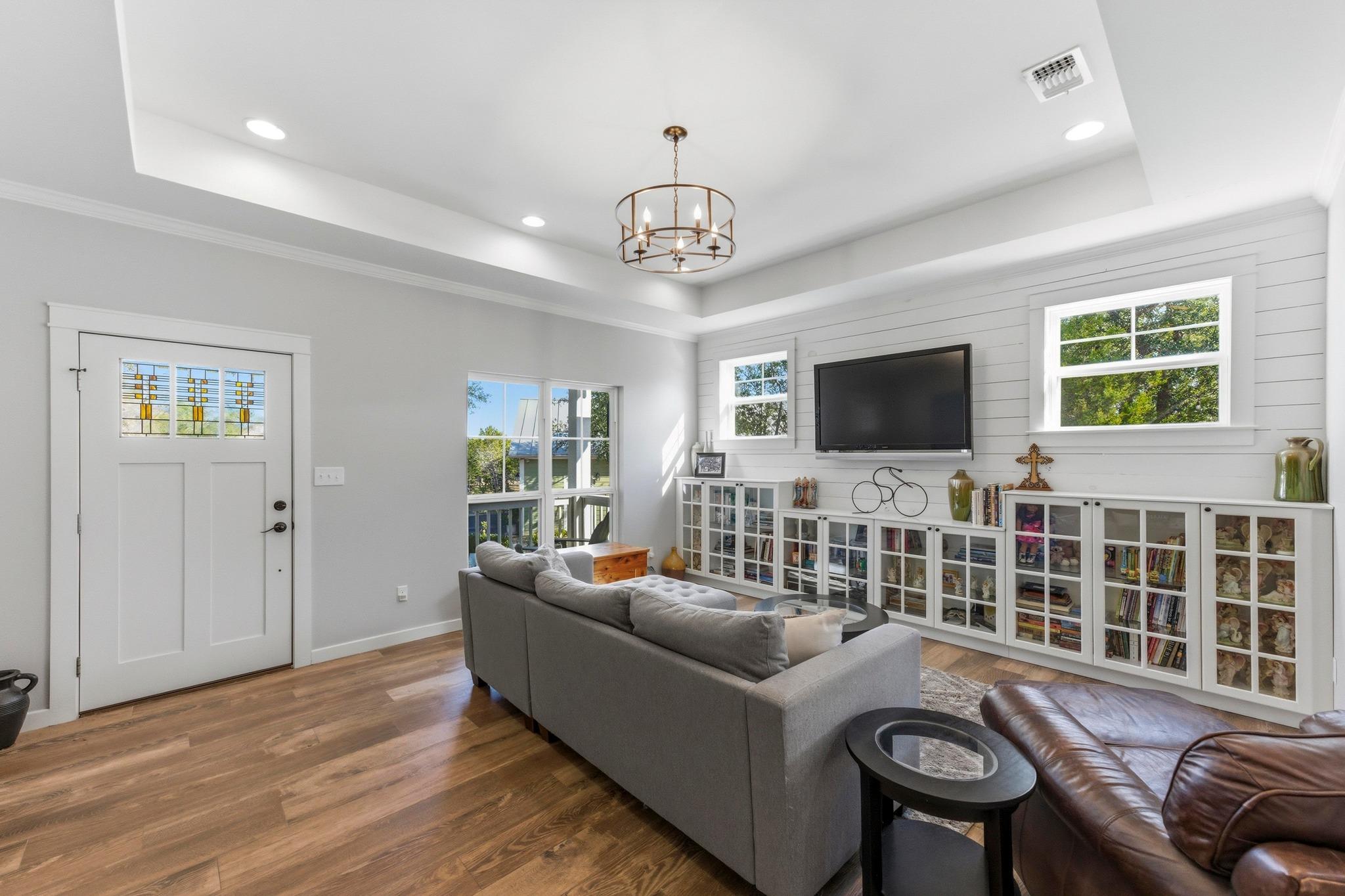 655 Cascade Trl, San Marcos, TX 78666