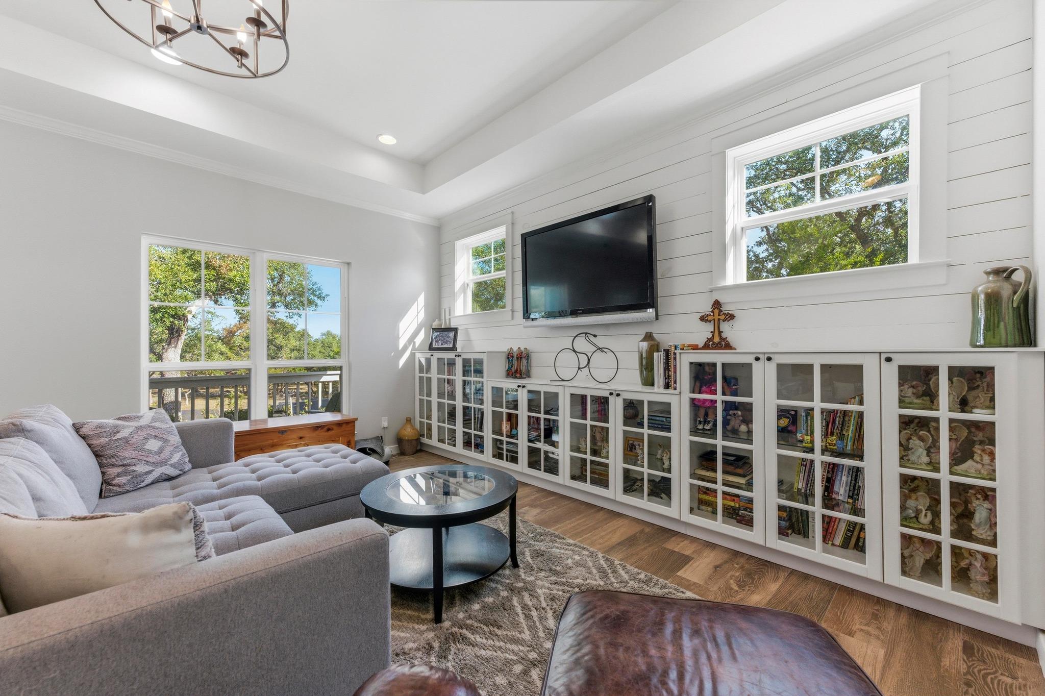 655 Cascade Trl, San Marcos, TX 78666