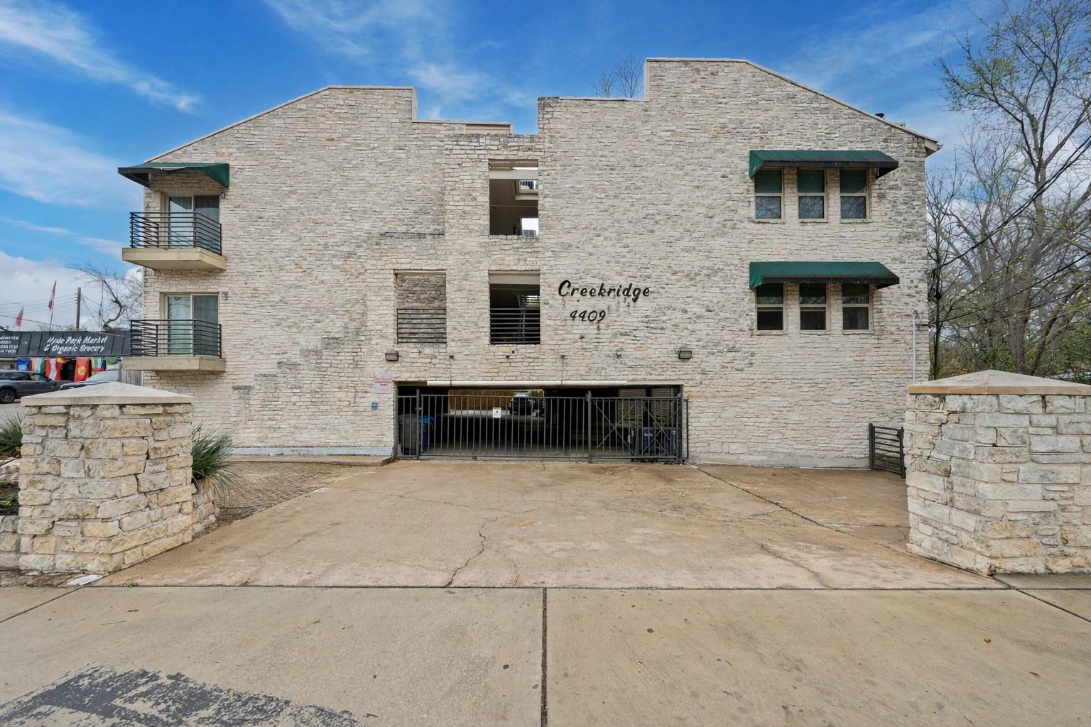 4409 Duval St # 305, Austin, TX 78751