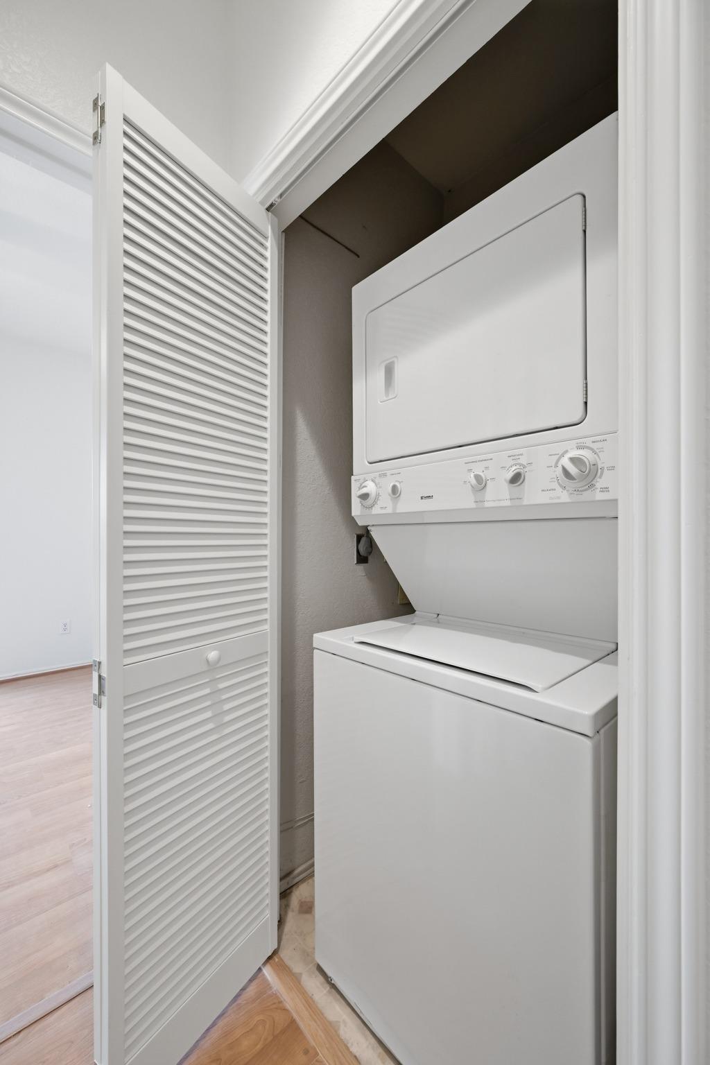 4409 Duval St # 305, Austin, TX 78751