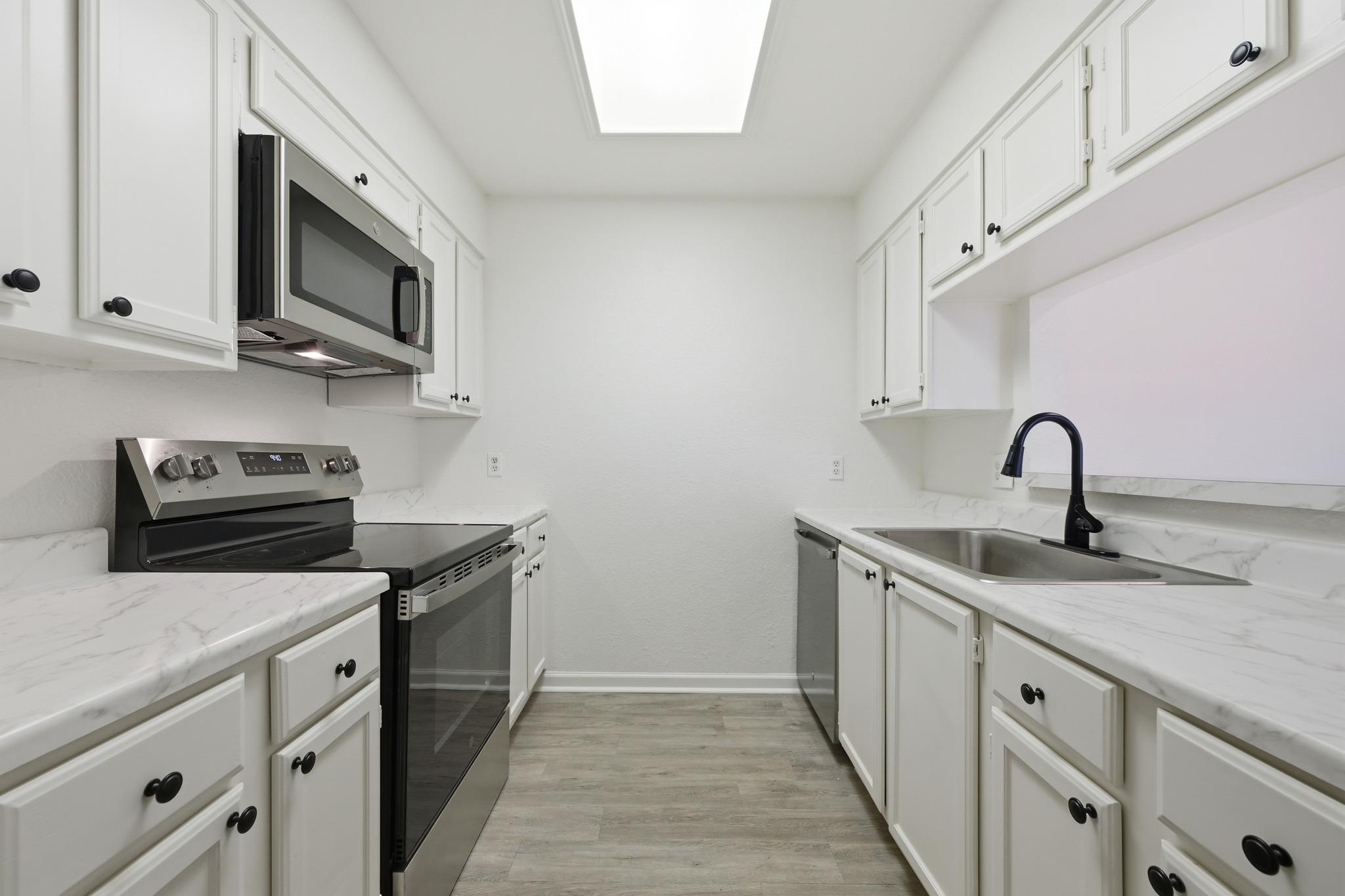 4409 Duval St # 305, Austin, TX 78751