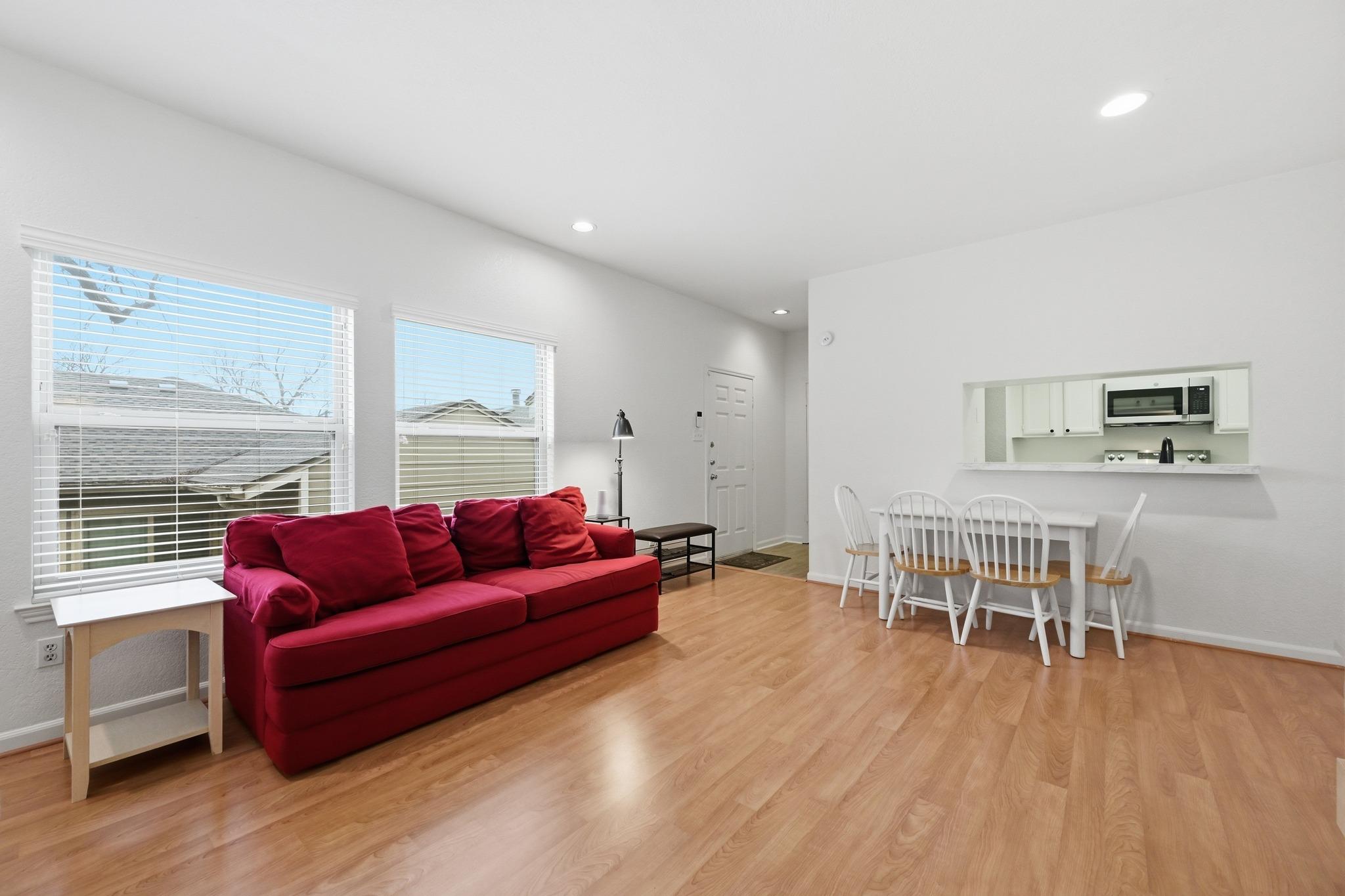 4409 Duval St # 305, Austin, TX 78751