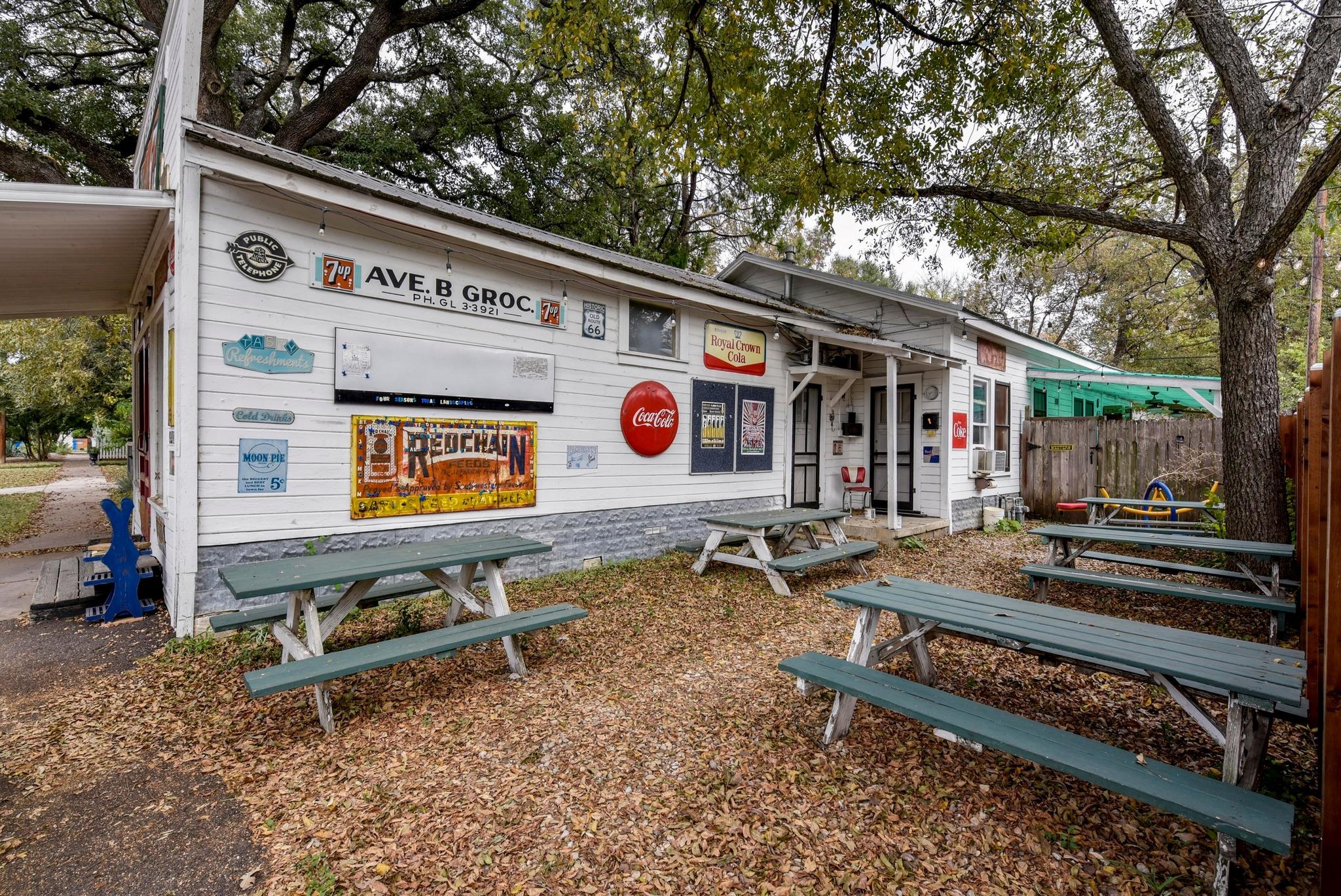 4409 Duval St # 305, Austin, TX 78751