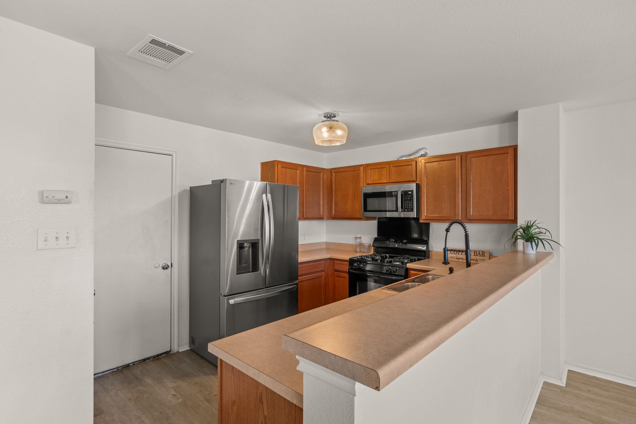 1189 Shadow Creek Blvd, Buda, TX 78610