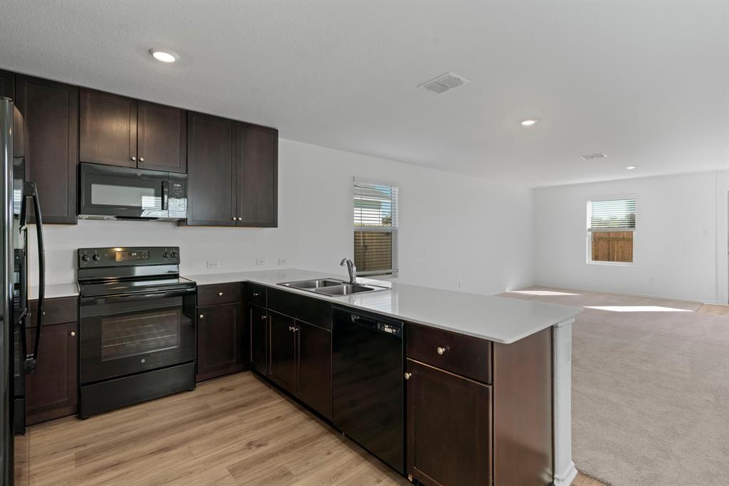 444 Marty Allen Loop, Jarrell, TX 76537