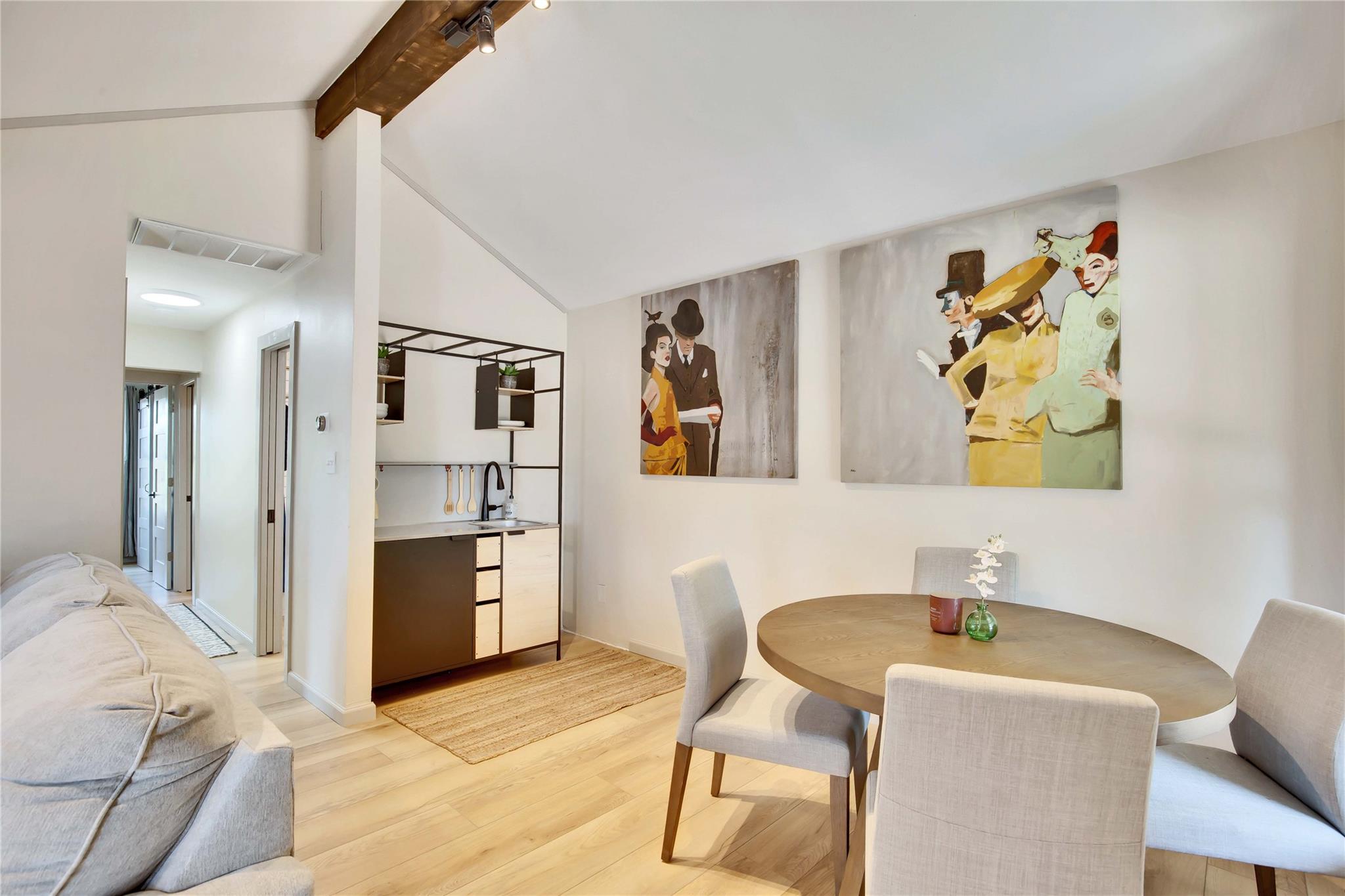 609 S Creekwood Dr, Driftwood, TX 78619