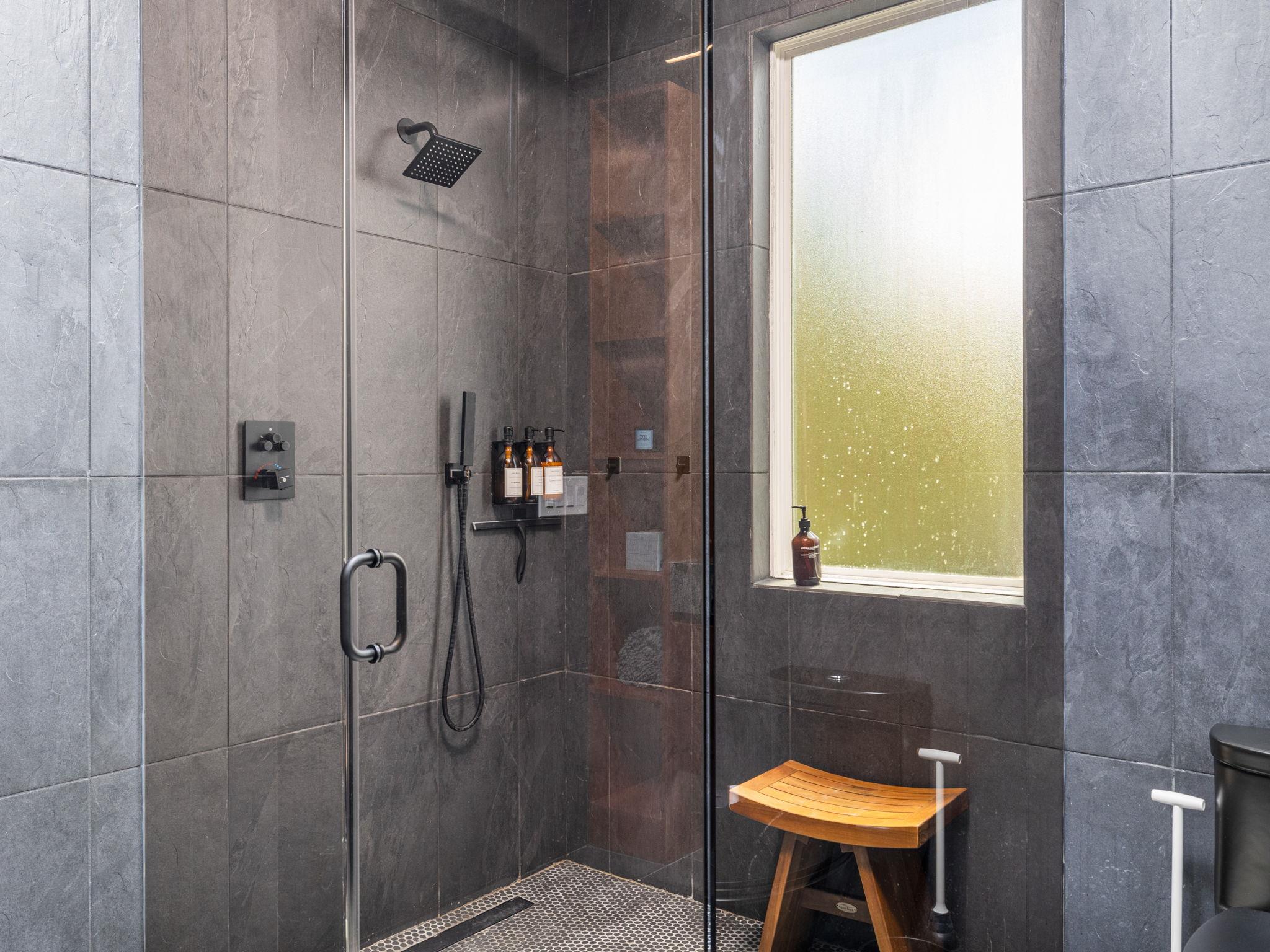 5705 Taunton Dr, Austin, TX 78723