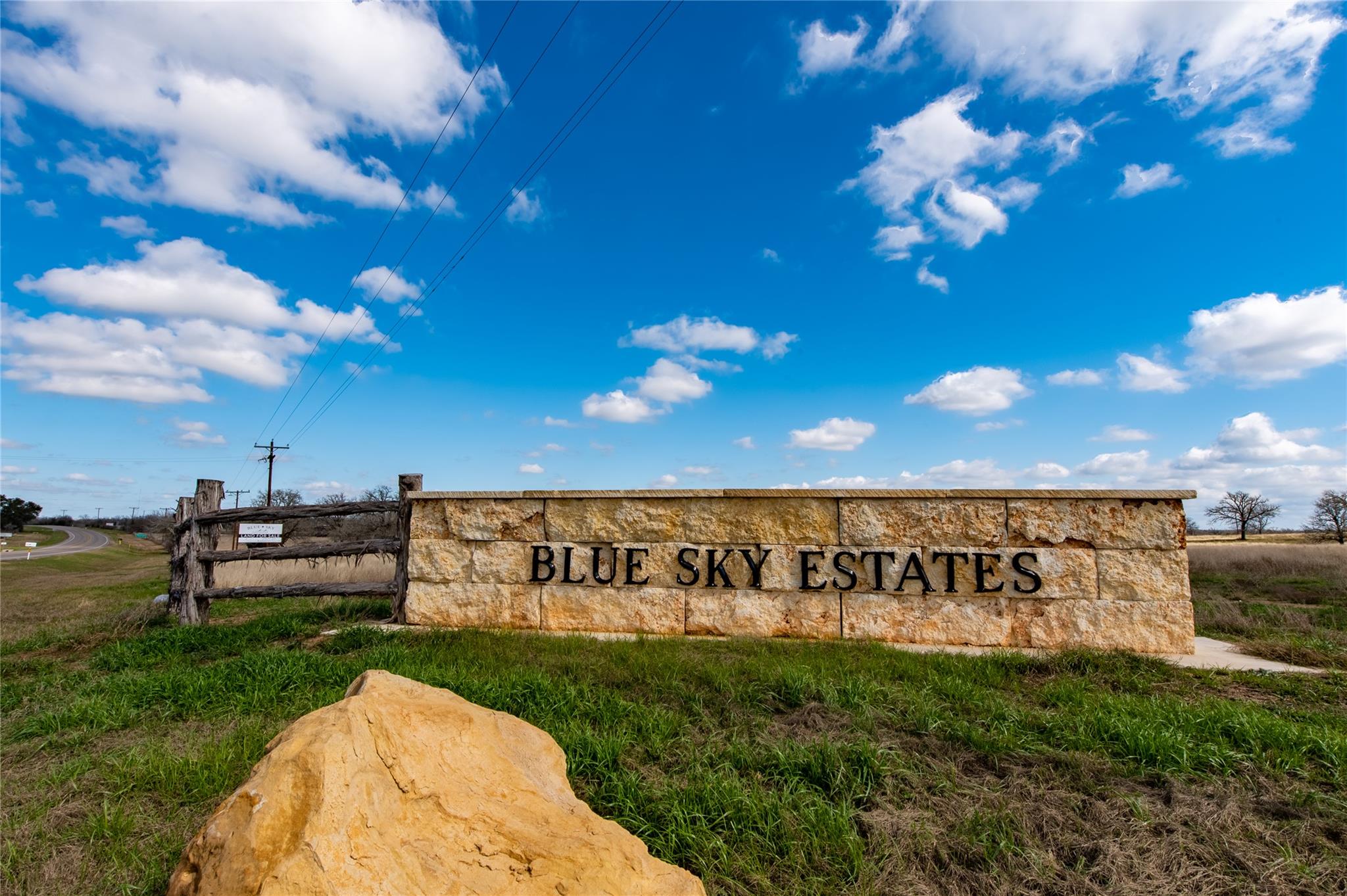 TBD New Moon Ct, Red Rock, TX 78662