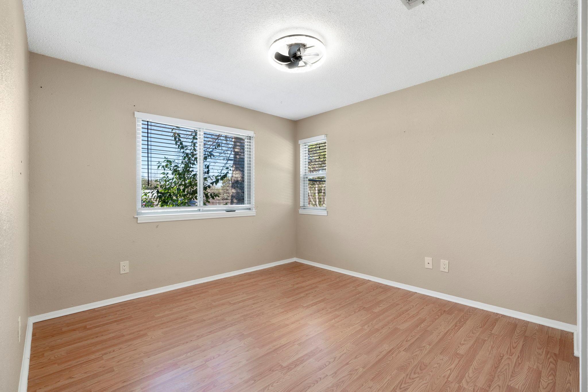 500 Grand Prairie Cir, Dripping Springs, TX 78620