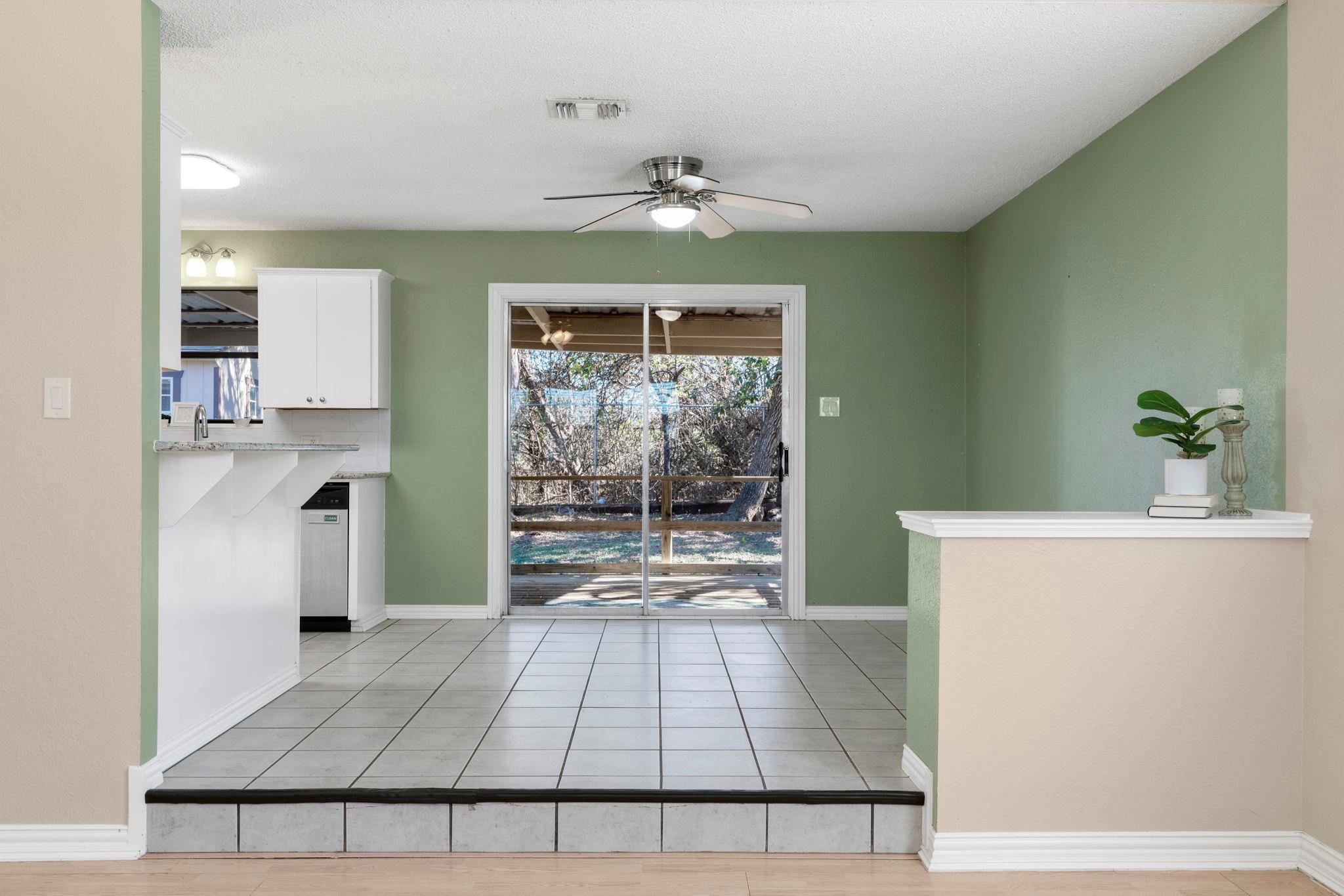 500 Grand Prairie Cir, Dripping Springs, TX 78620