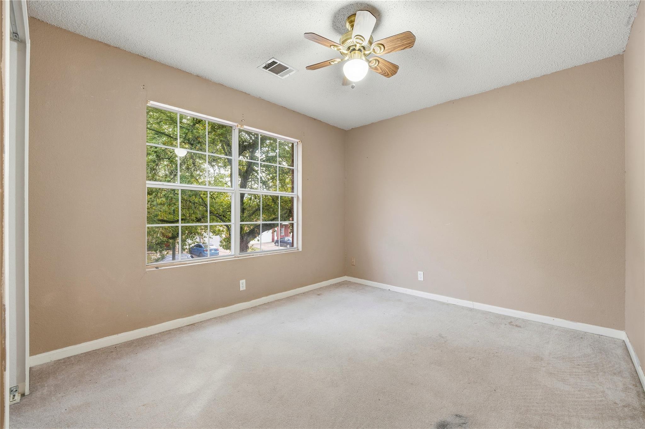 1528 JERUSALEM Dr, Round Rock, TX 78664