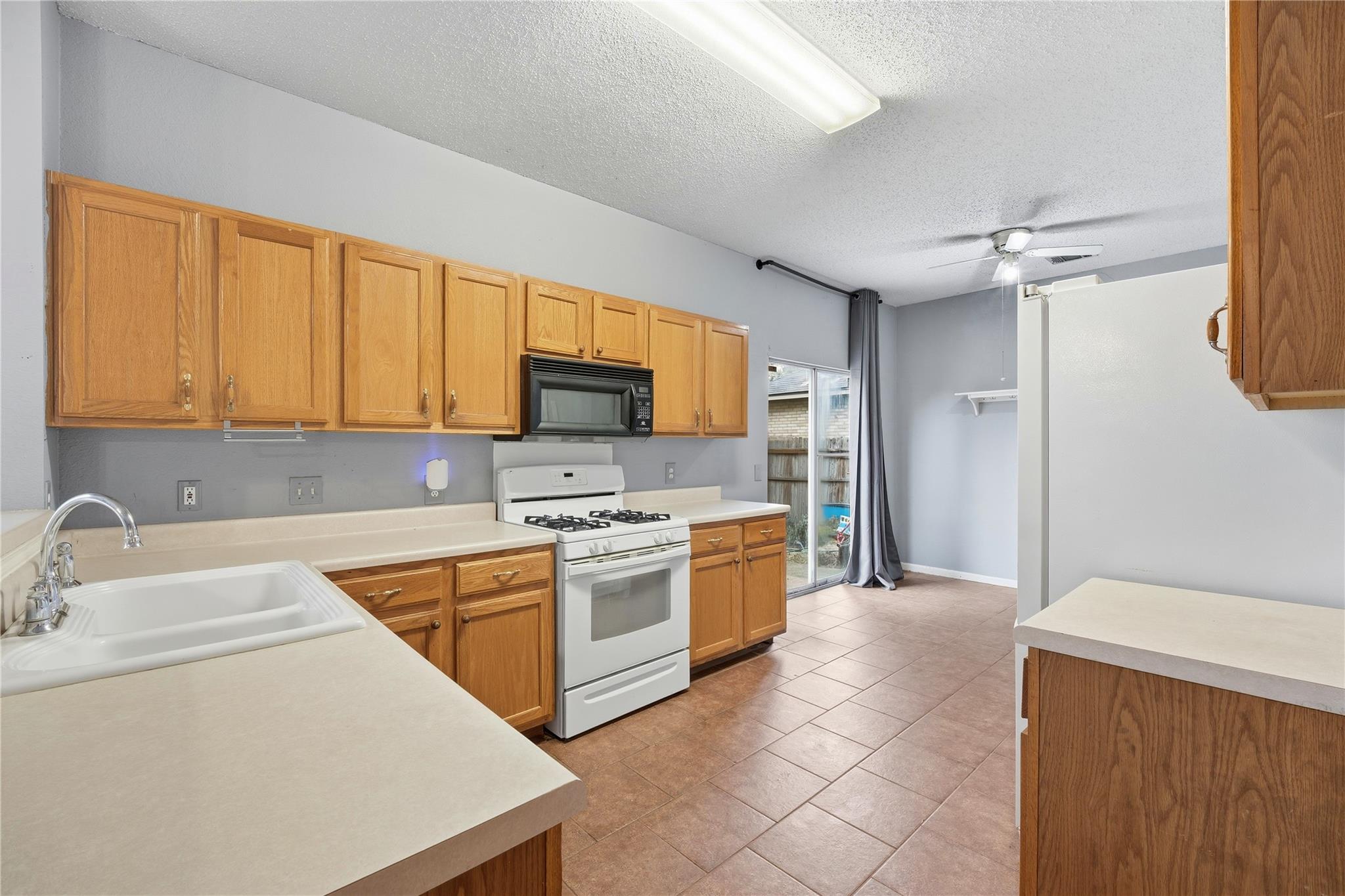 1528 JERUSALEM Dr, Round Rock, TX 78664