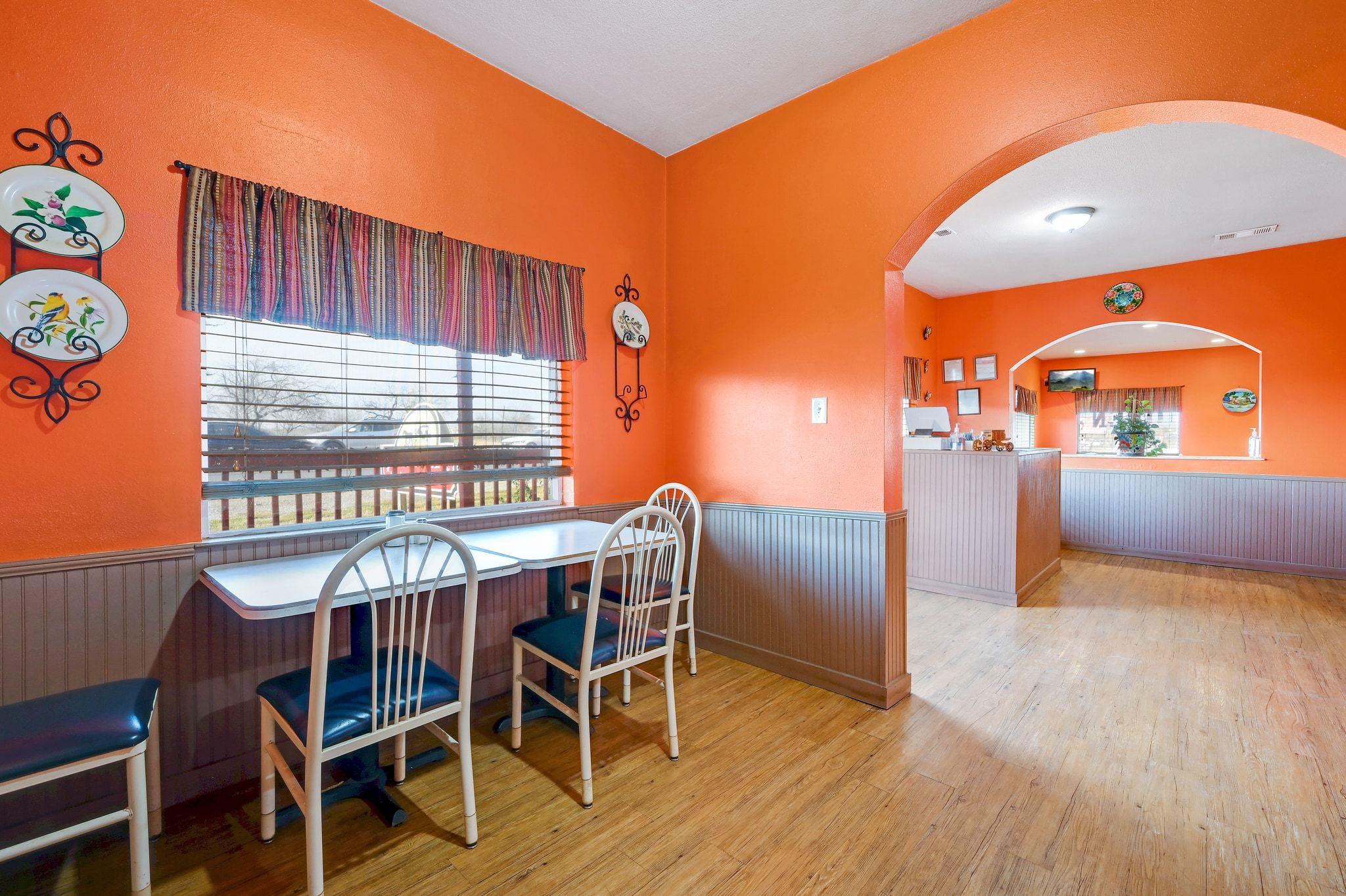 14100 Camino Real, Niederwald, TX 78640