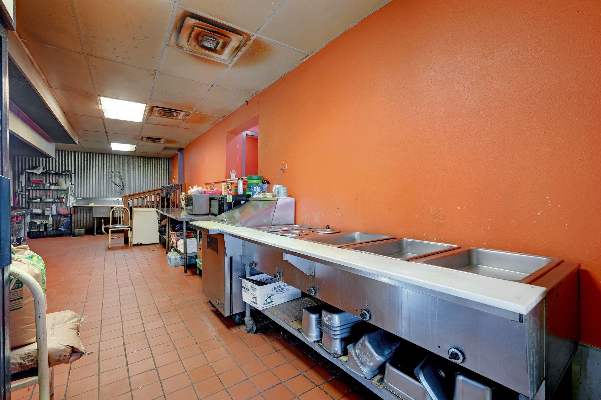 14100 Camino Real, Niederwald, TX 78640